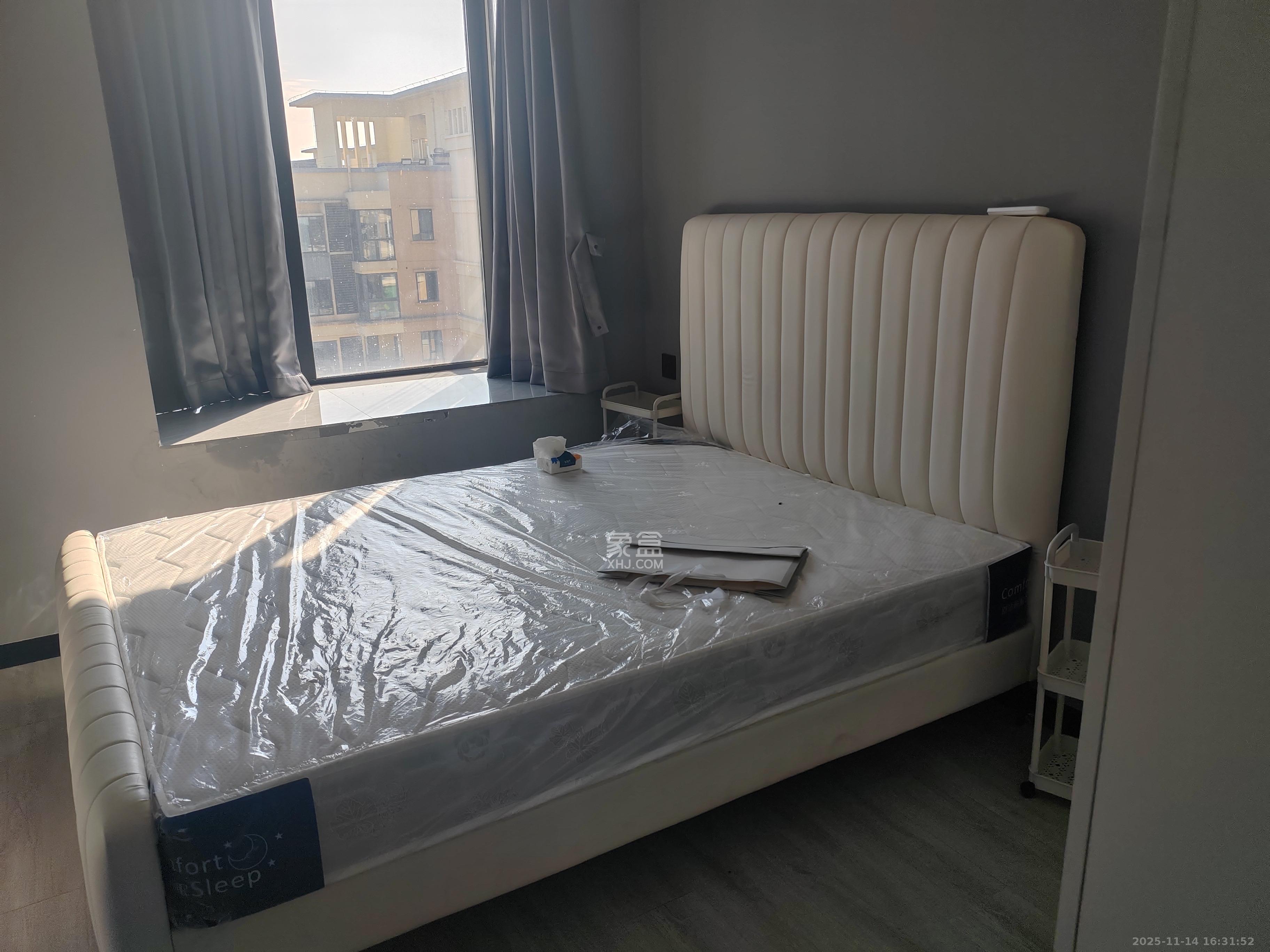 伊景园滨河苑 3室1厅1卫 2200.0元/月 伊景园滨河苑 3室1厅1卫 2200.0元/月室内图