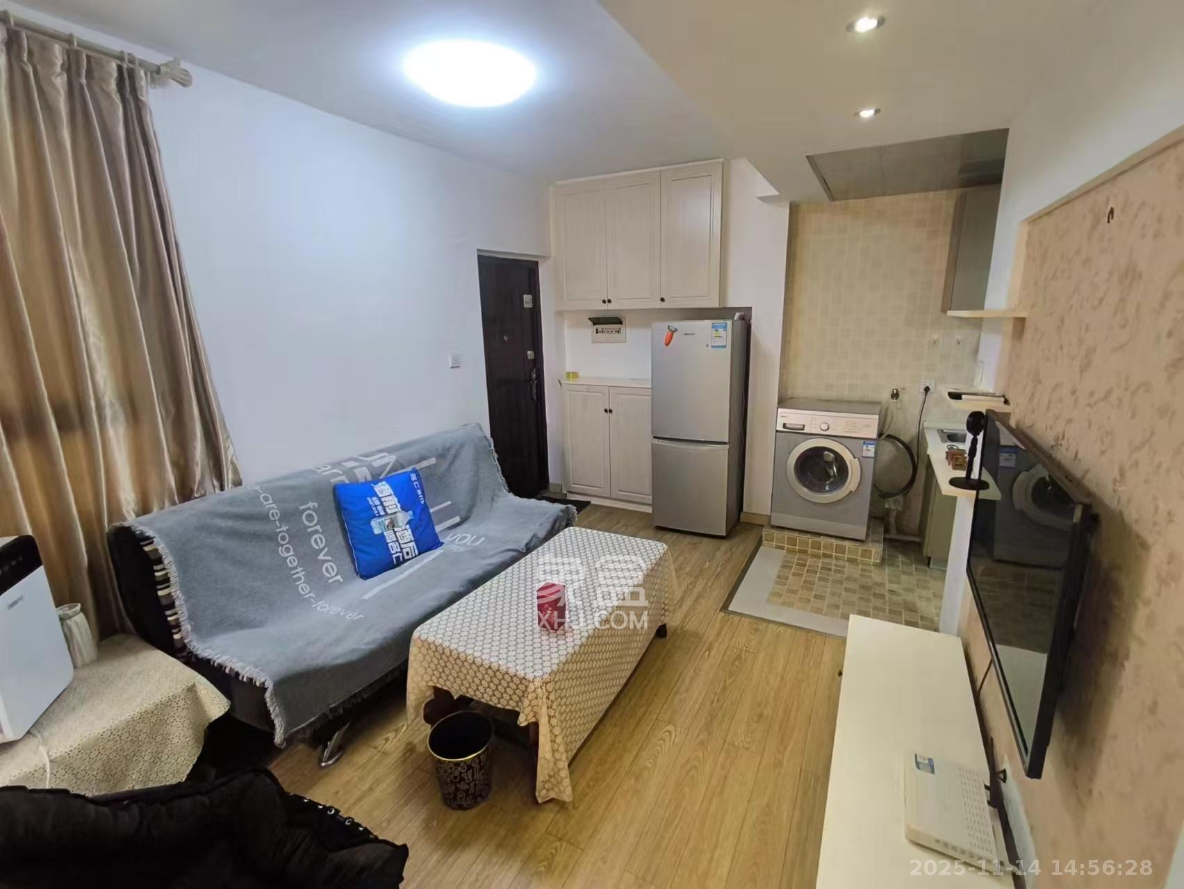 铂宫 1室1厅1卫 1900.0元/月 铂宫 1室1厅1卫 1900.0元/月室内图