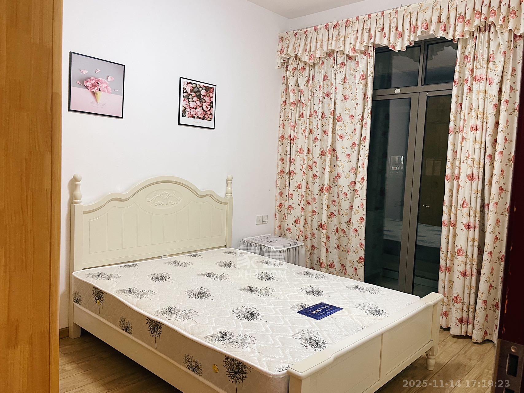 金域南外滩（望江佳园）  3室2厅2卫    4500.0元/月室内图