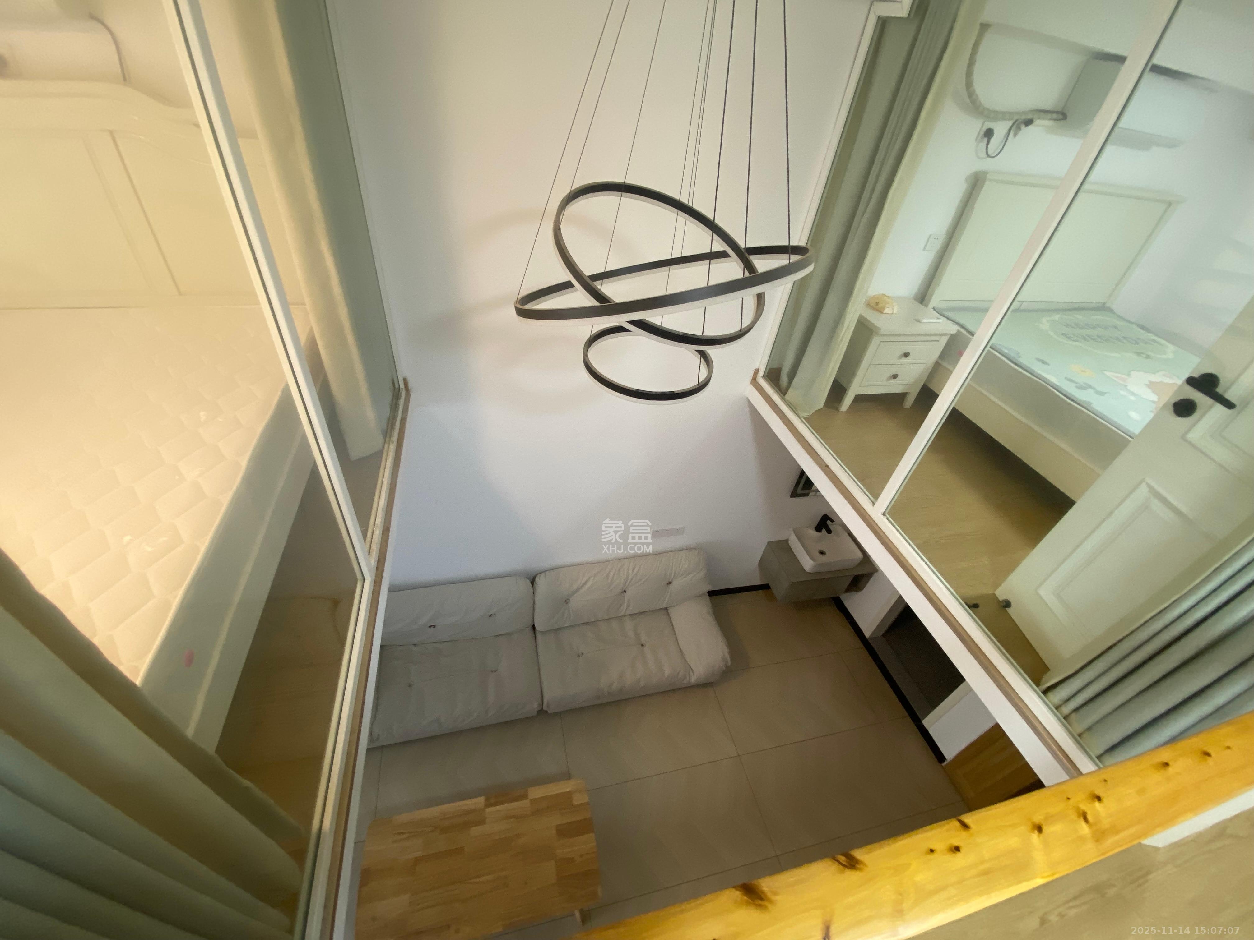 福晟钱隆国际（晟冉景苑）  2室1厅2卫    2200.0元/月室内图