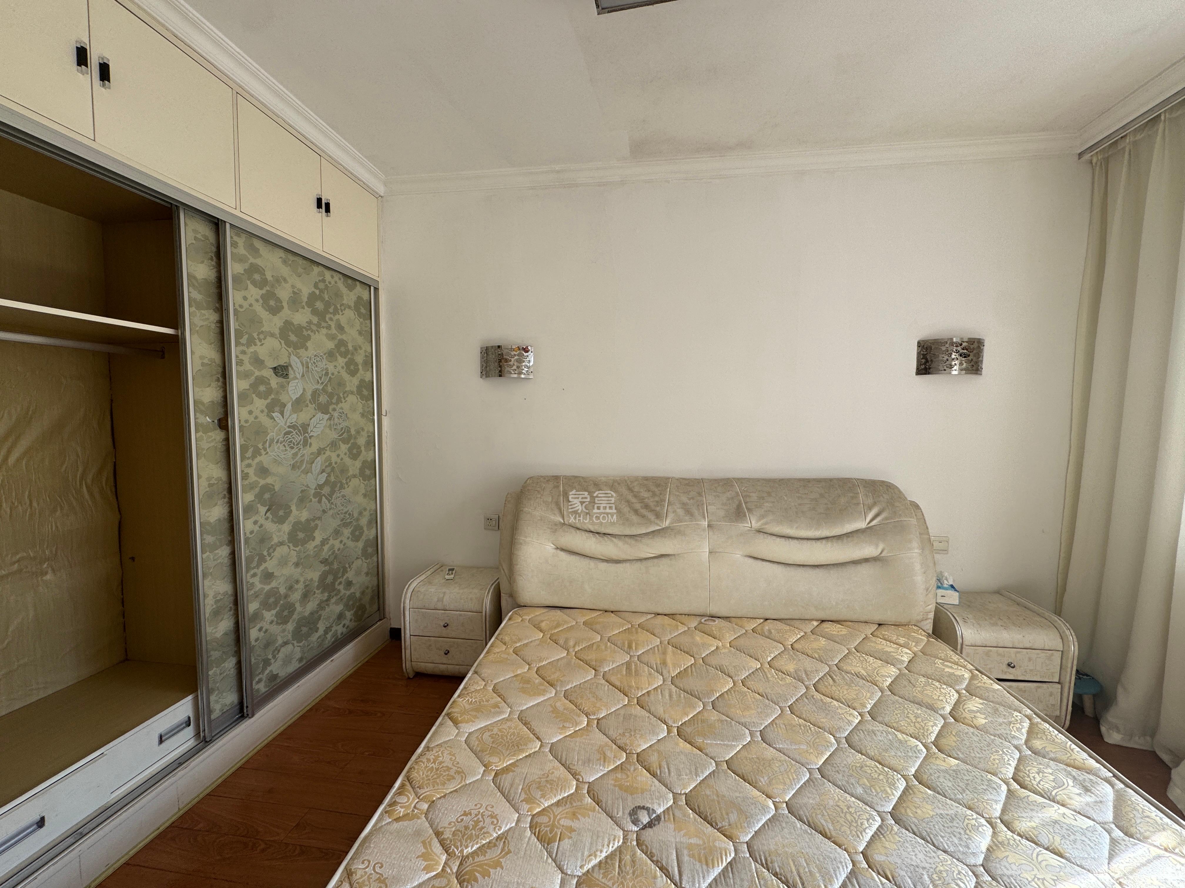 湘瑞家园  2室1厅1卫    1200.0元/月室内图