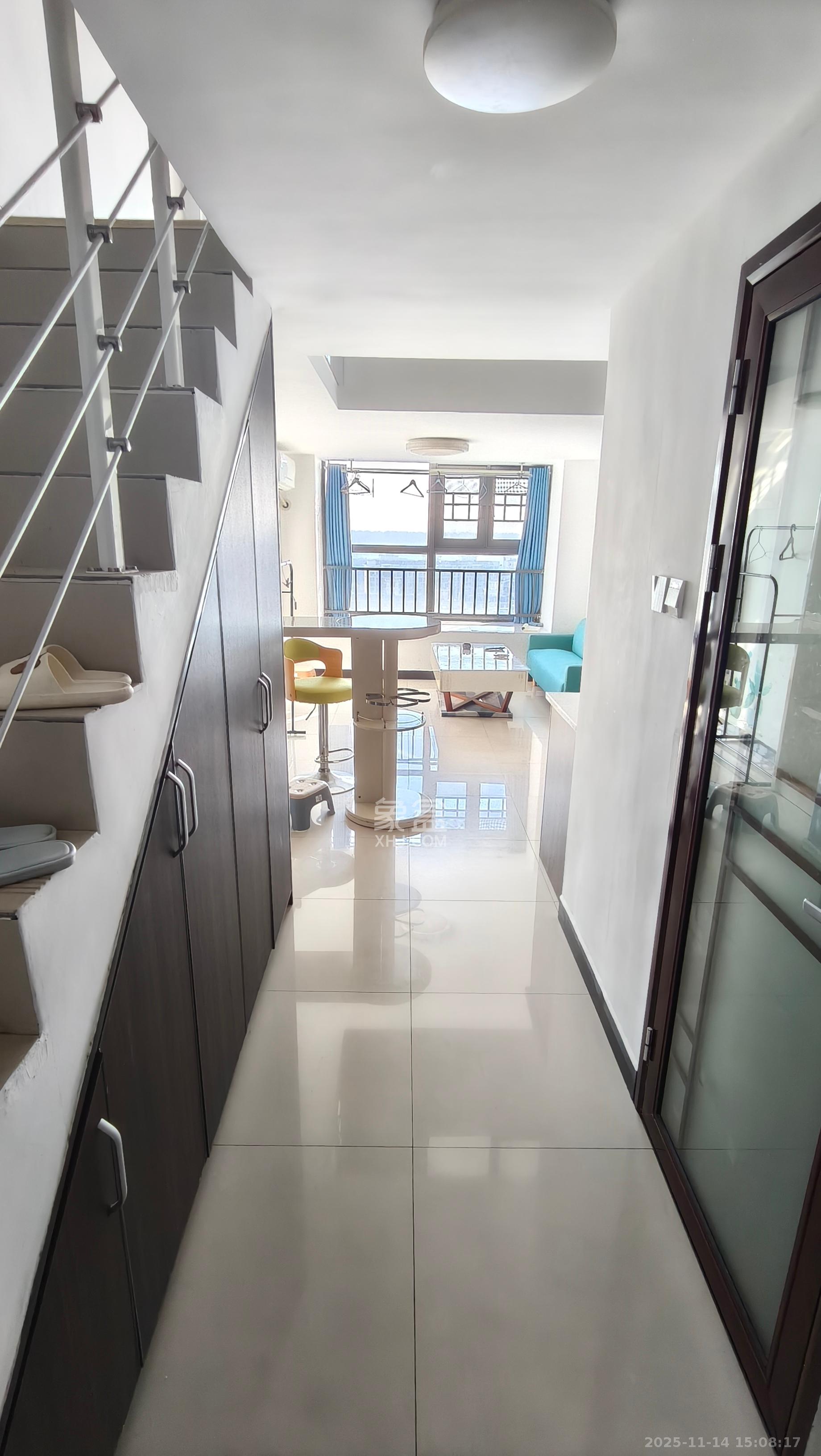 弘坤云寓  1室0厅0卫    2300.0元/月