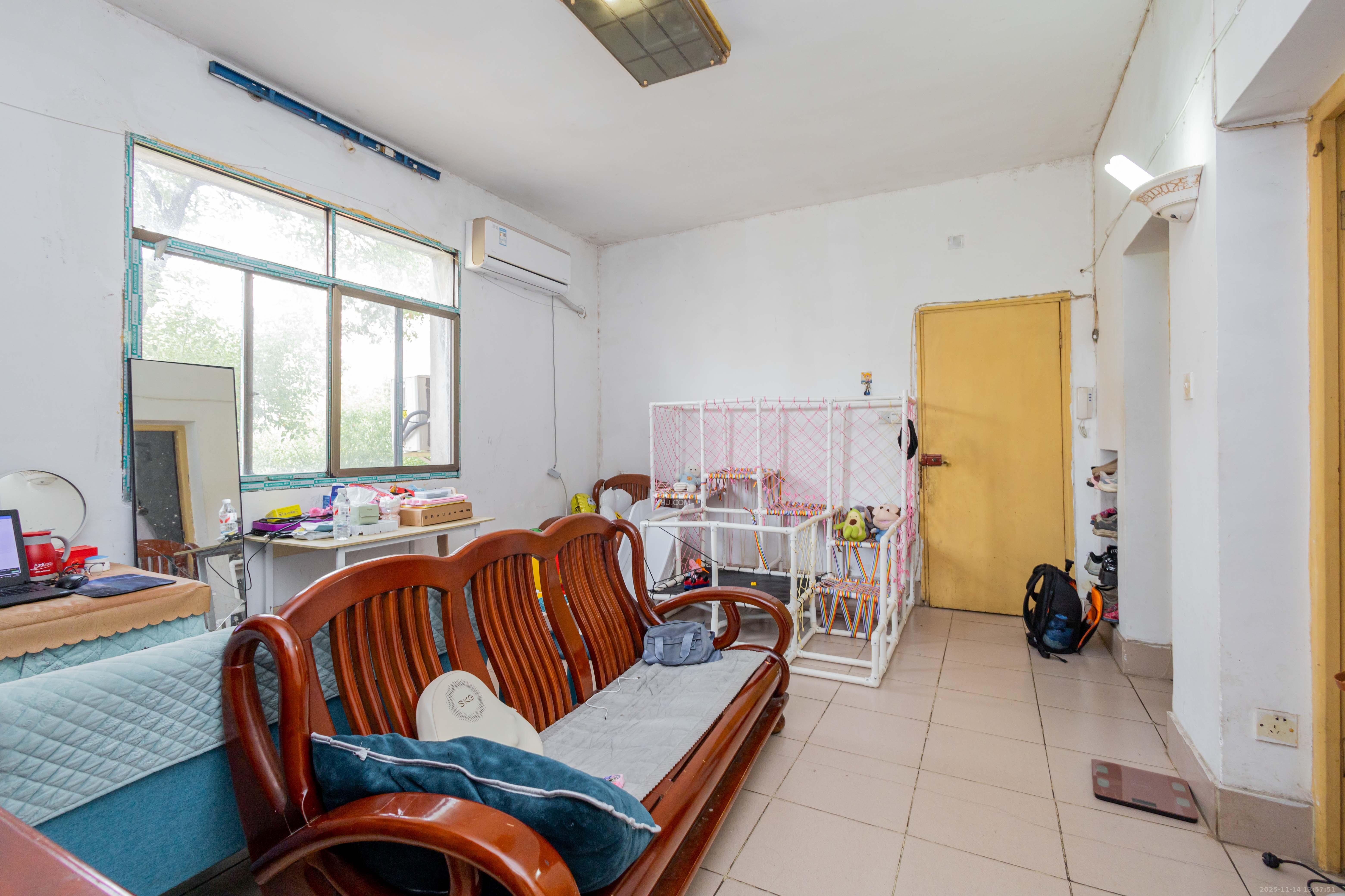 水利水电医院宿舍  2室2厅1卫    28.8万