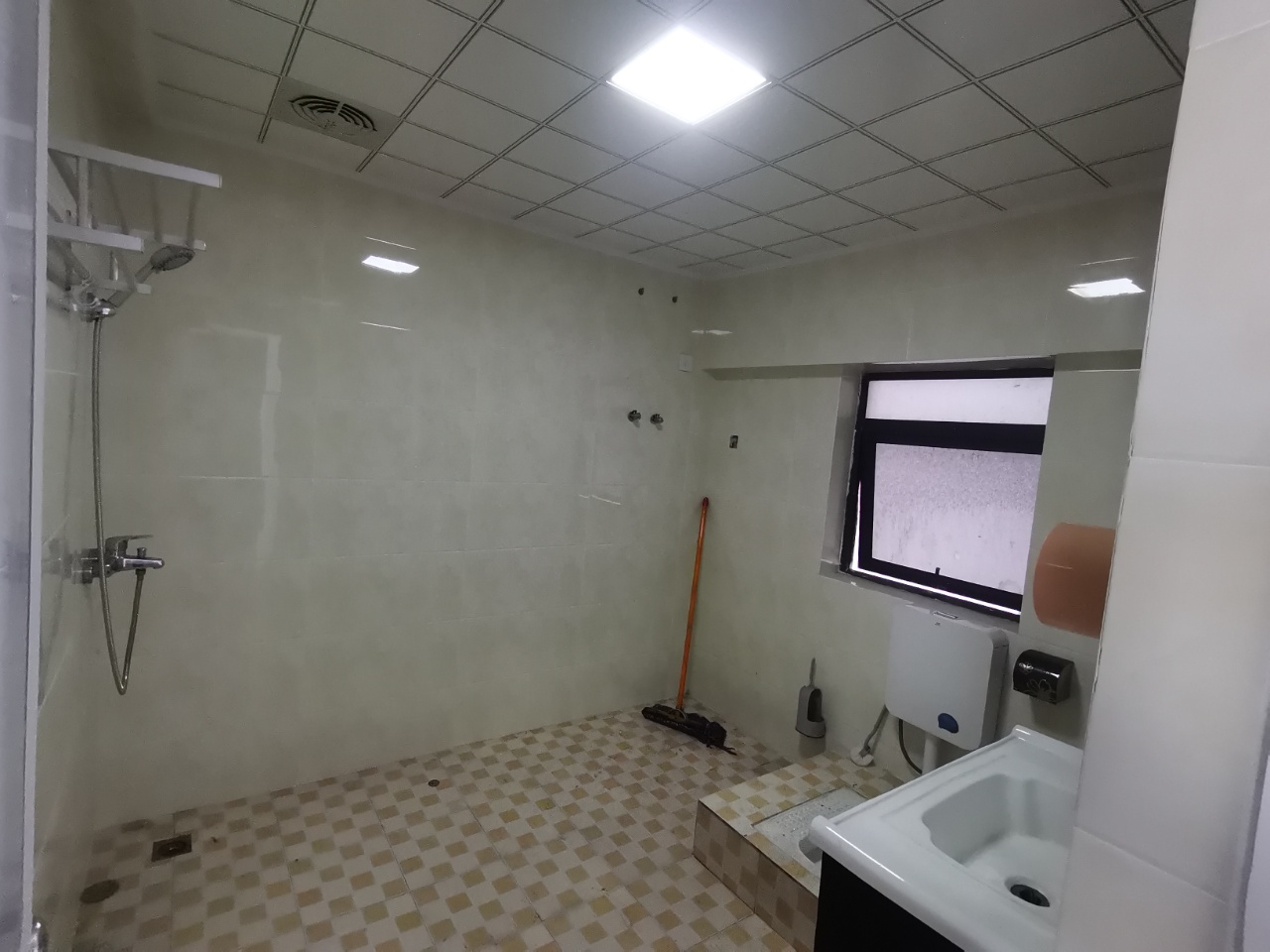 名门广场北区（二期）  3室2厅2卫    3800.0元/月室内图