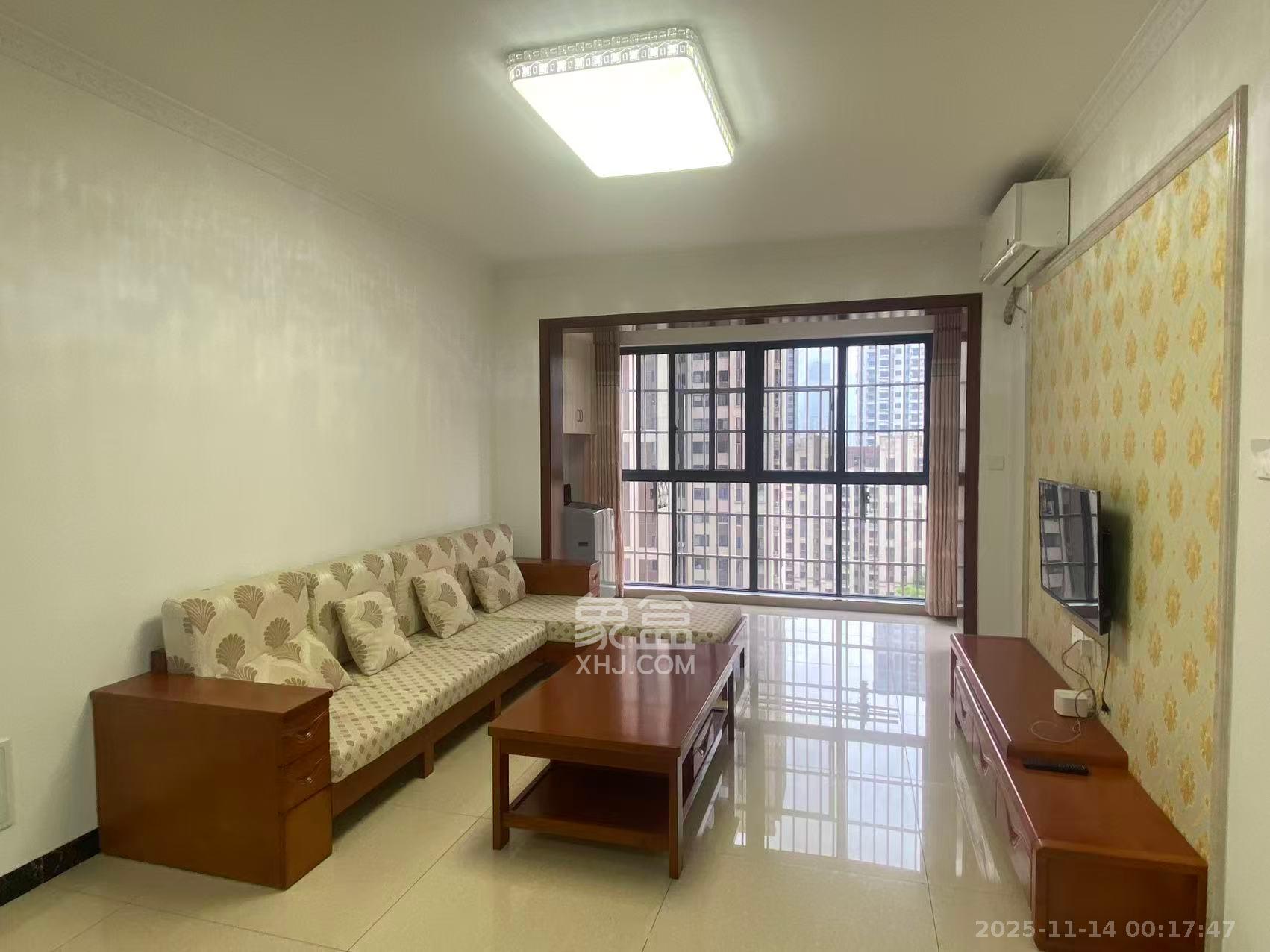 岳华新苑  2室2厅1卫    2200.0元/月室内图