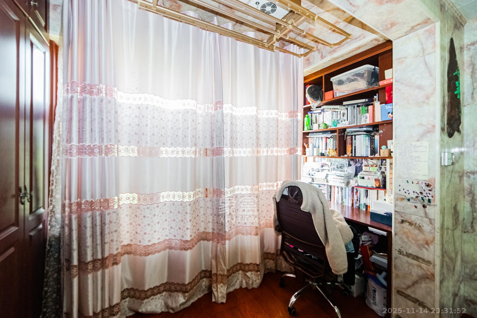 五矿沁园金城（春和景园）  4室2厅2卫    125.0万阳台