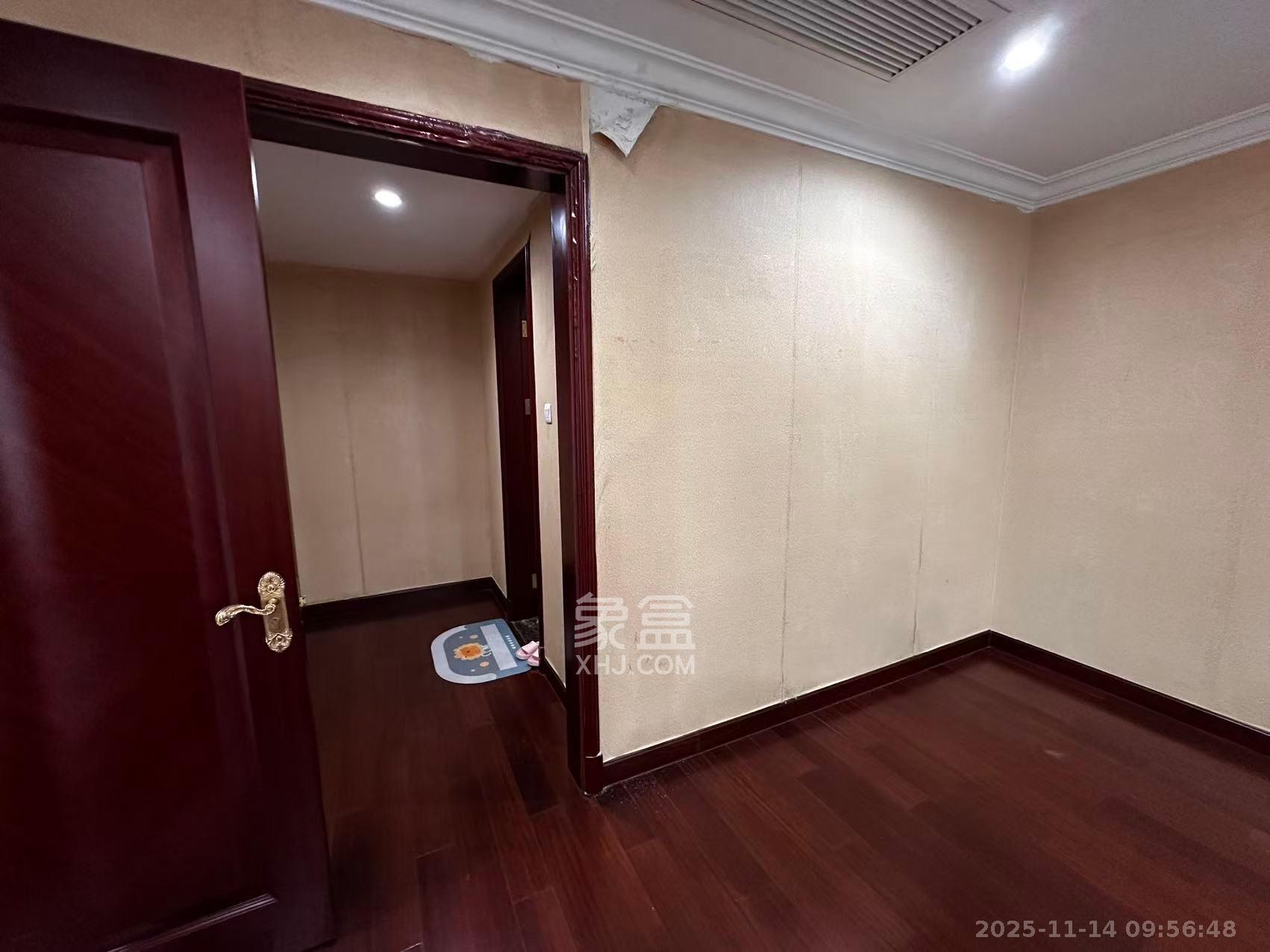 恒大雅苑  4室2厅2卫    4500.0元/月室内图