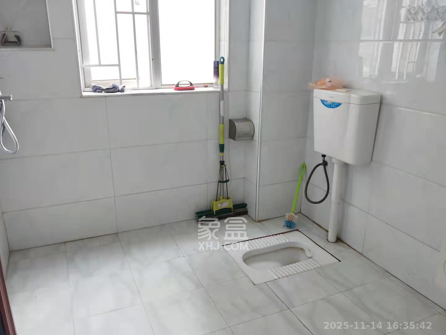 恒广国际景园一二区  2室2厅1卫    1800.0元/月室内图