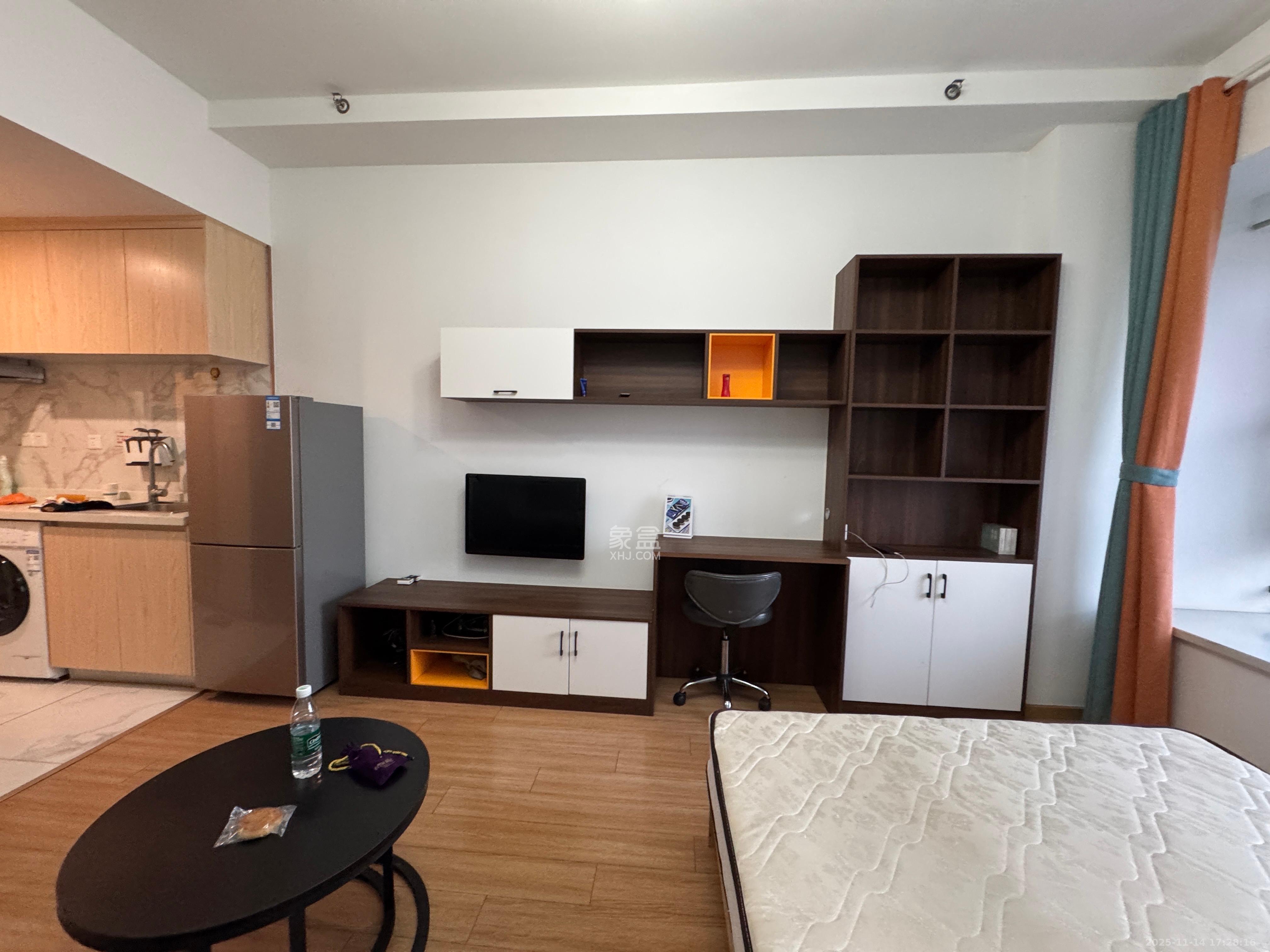 华润翡翠府 1室1厅1卫 1500.0元/月 华润翡翠府 1室1厅1卫 1500.0元/月室内图