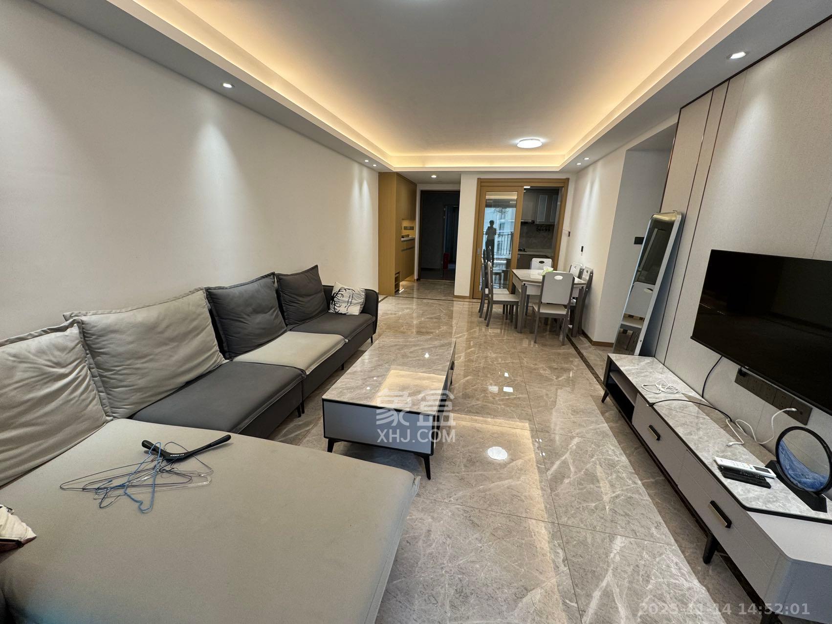 旭辉雨花郡  3室2厅2卫    3600.0元/月