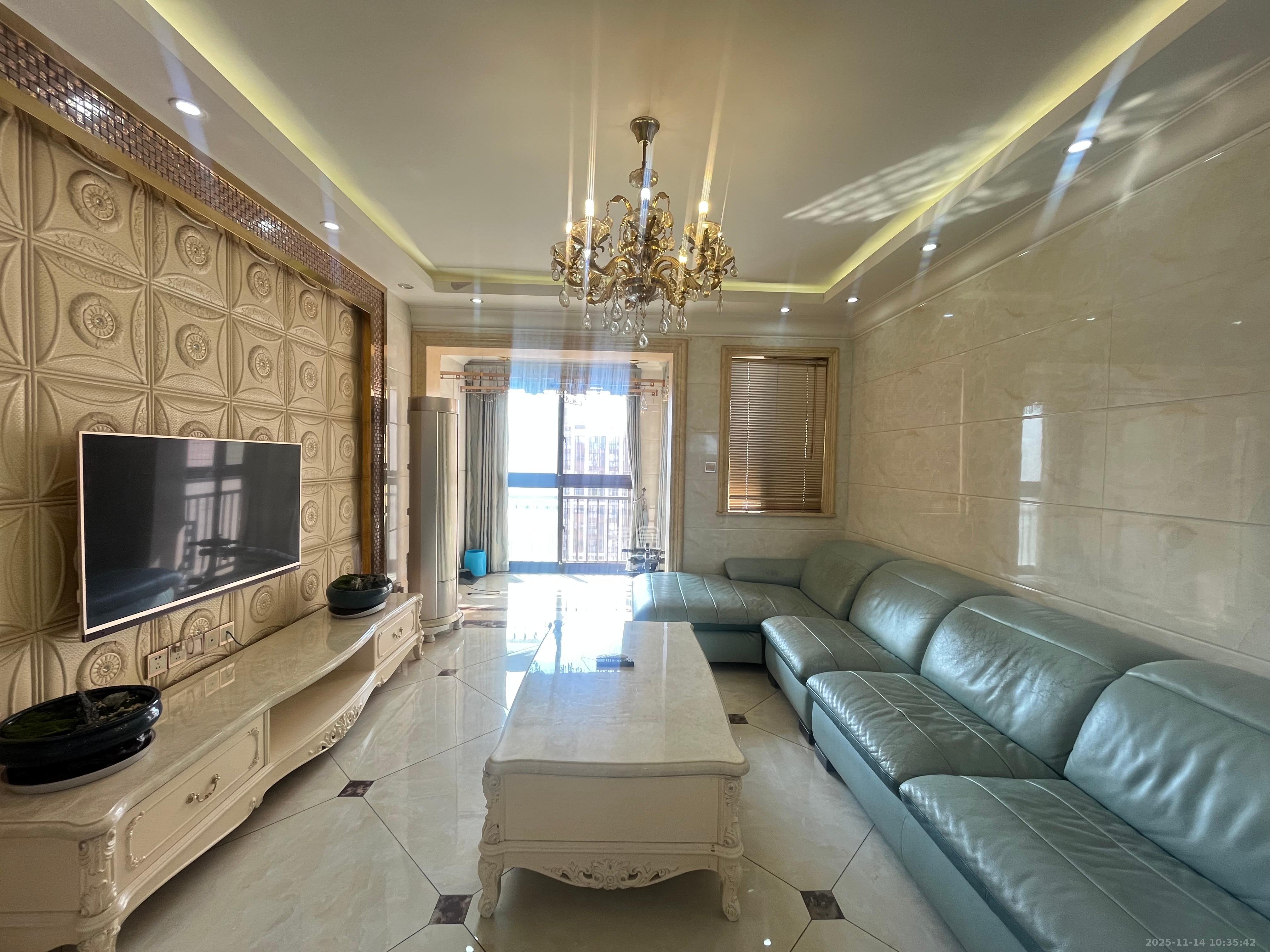 旭辉华庭  3室2厅2卫    2800.0元/月