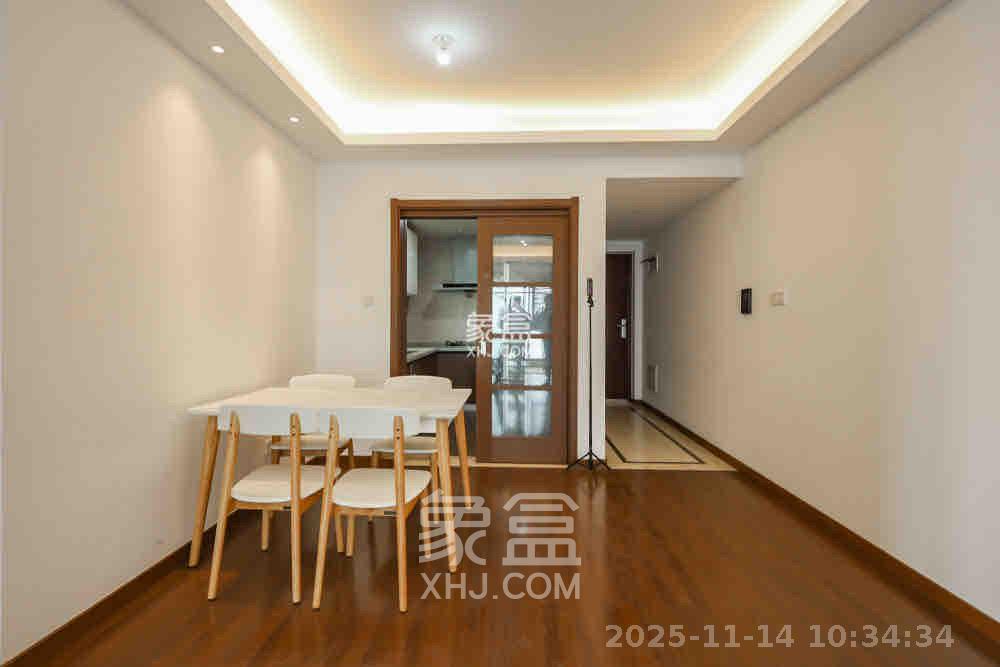 万科里金域国际  3室2厅2卫    3400.0元/月室内图