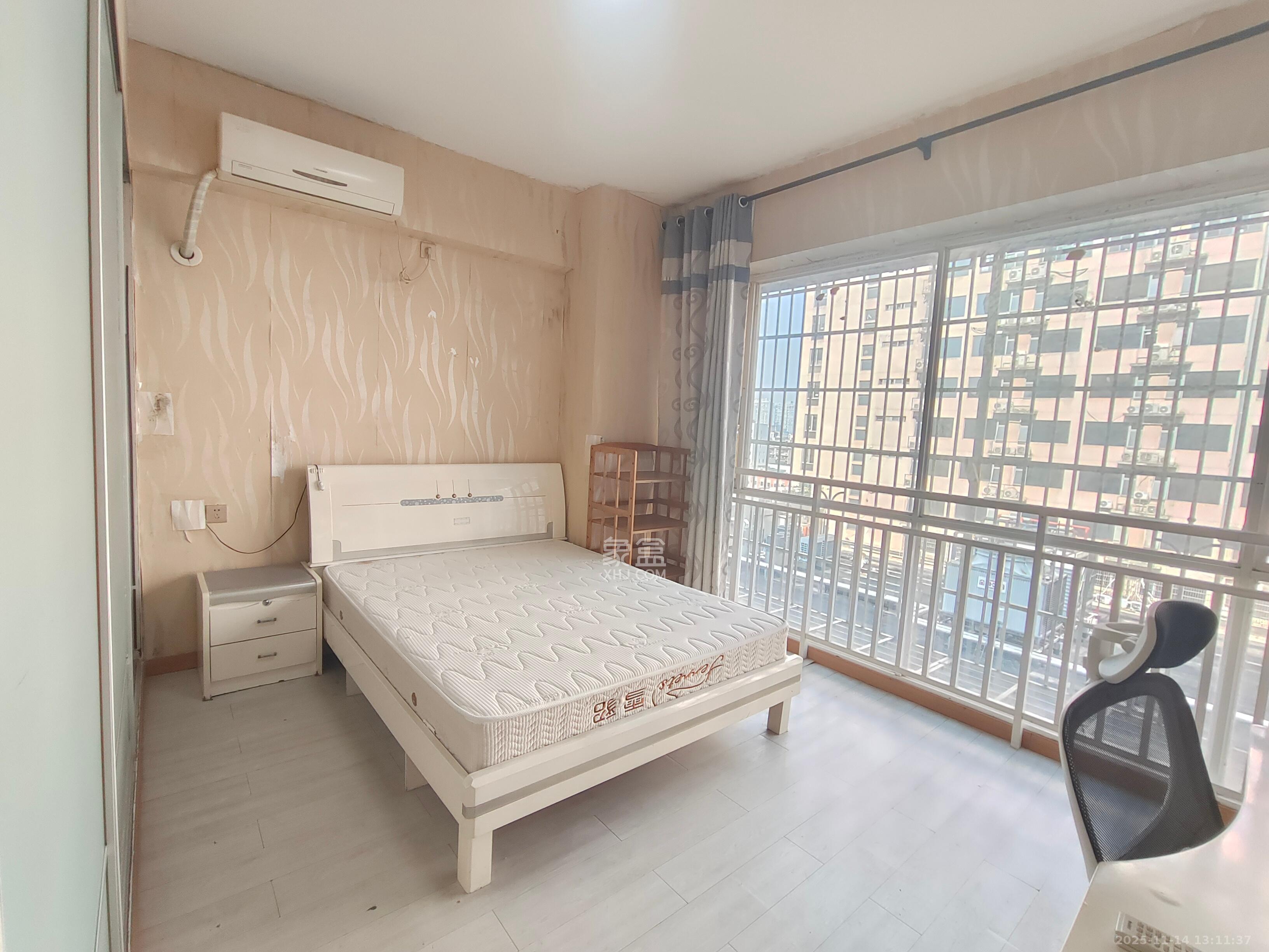 朝阳银座 1室1厅1卫 1700.0元/月 朝阳银座 1室1厅1卫 1700.0元/月室内图