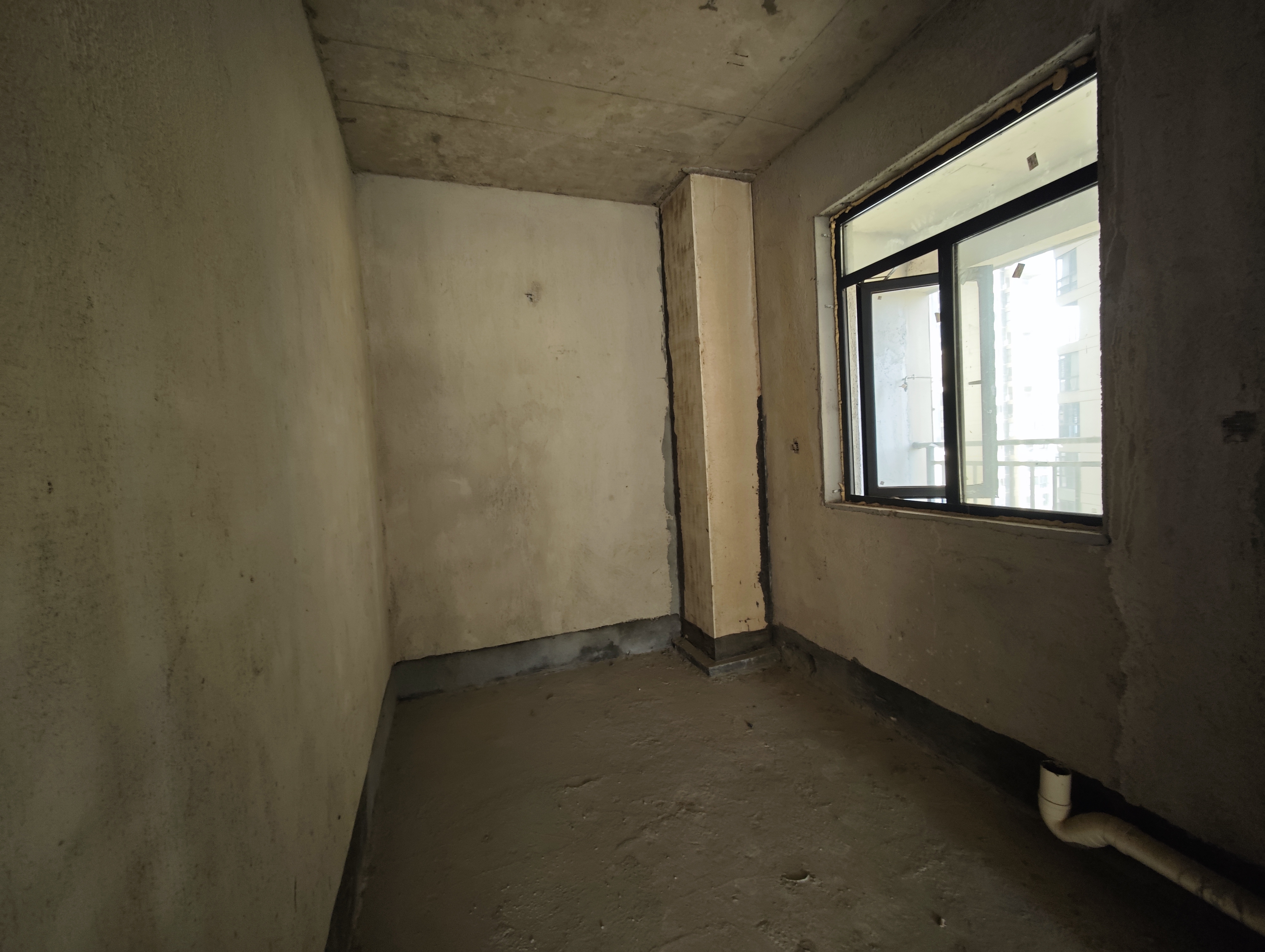 德桂园书香苑  3室2厅2卫    54.8万客厅