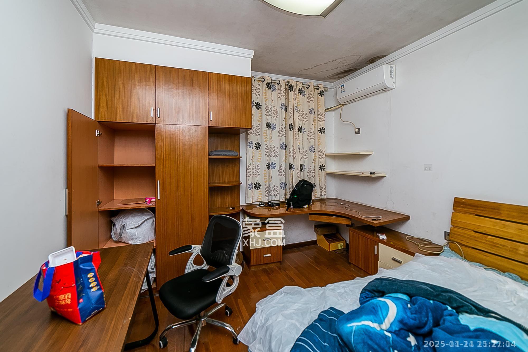 都江新城（都江新苑）  3室2厅2卫    2800.0元/月室内图