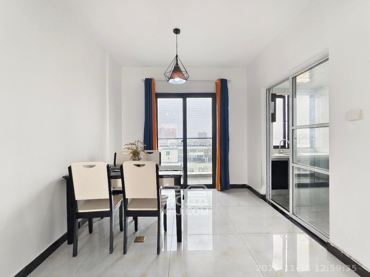 中国铁建18公馆（常青嘉苑）  3室1厅2卫    2300.0元/月室内图