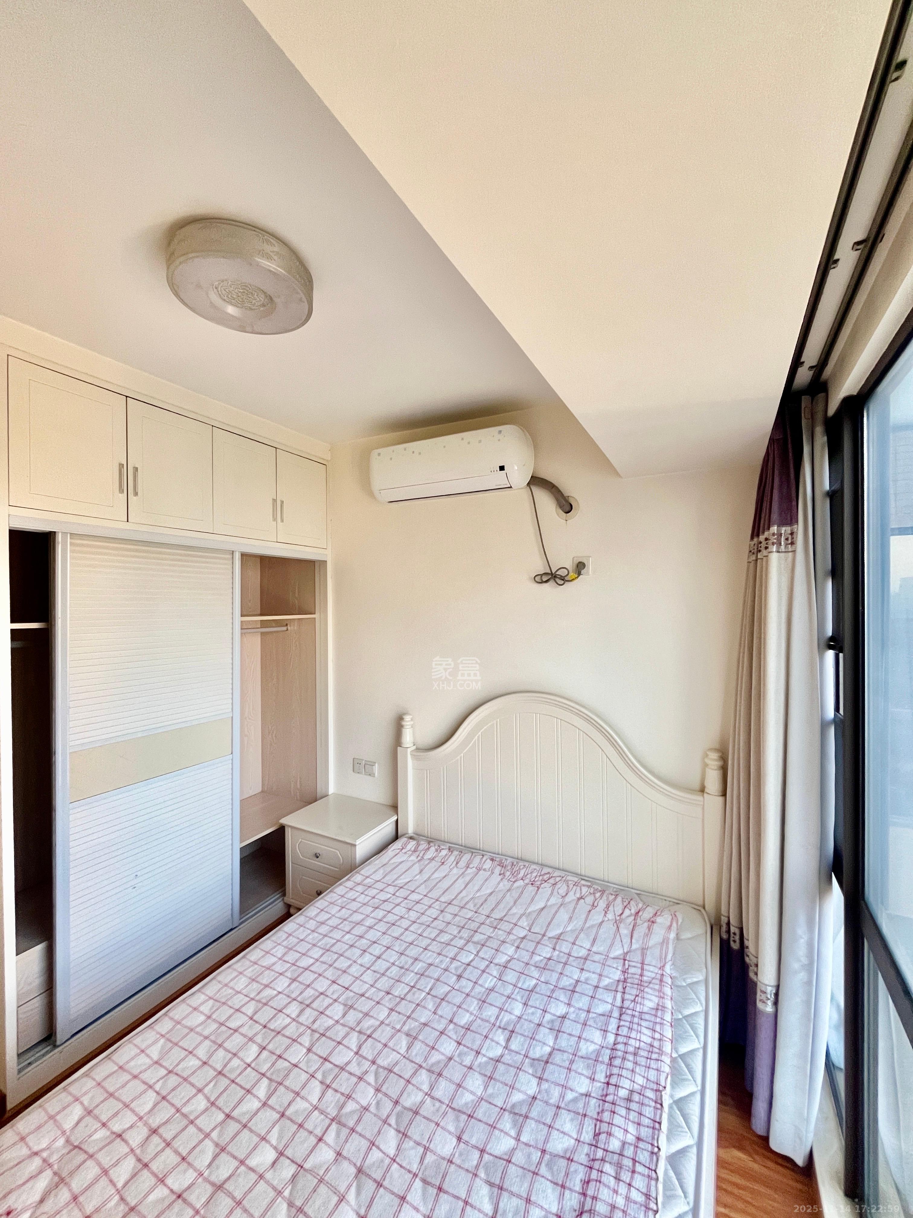 海洋半岛(月珑湾) 3室2厅1卫 2600.0元/月 海洋半岛(月珑湾) 3室2厅1卫 2600.0元/月室内图