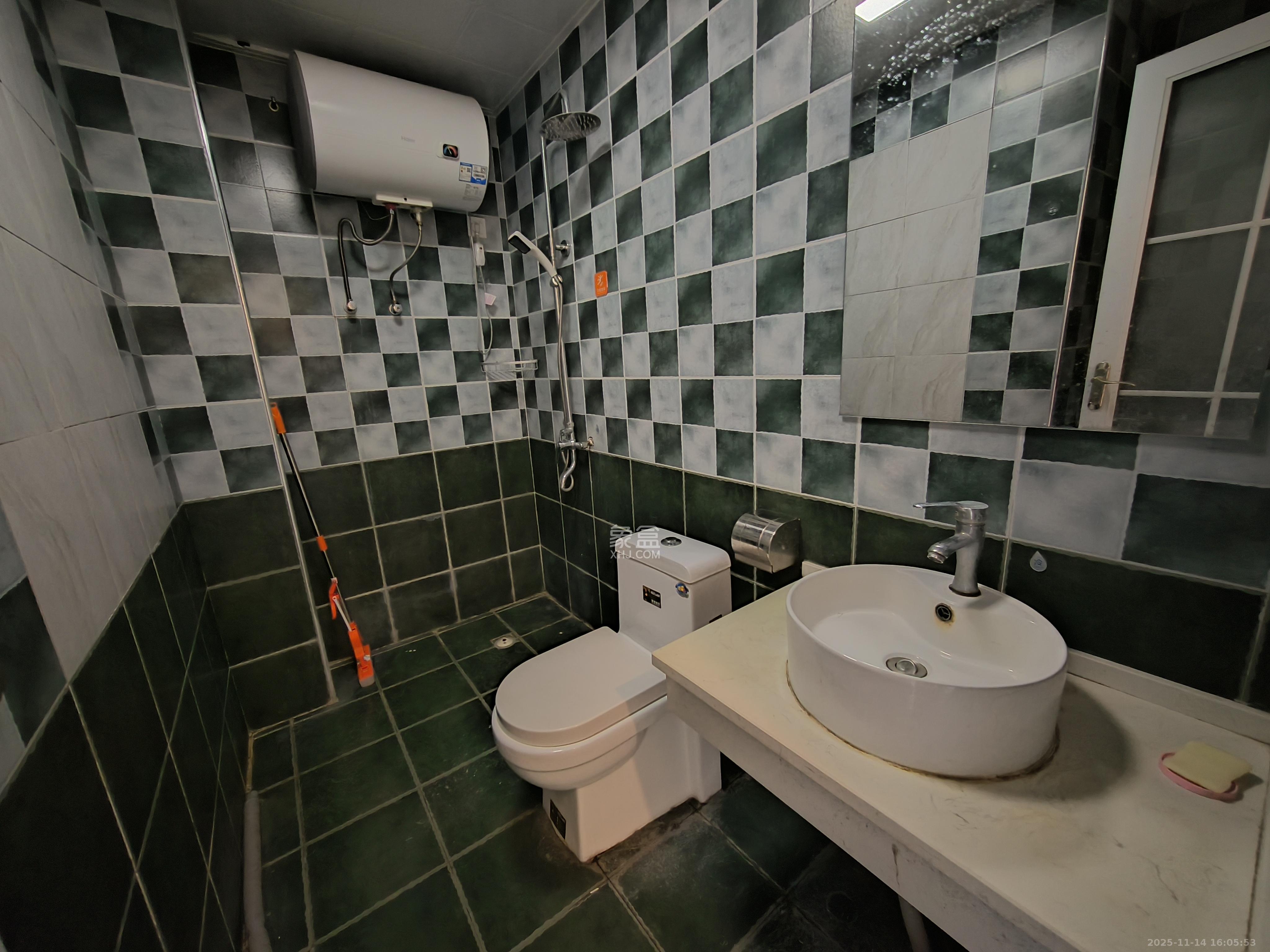 金鼎公园尚  1室1厅1卫    1000.0元/月室内图