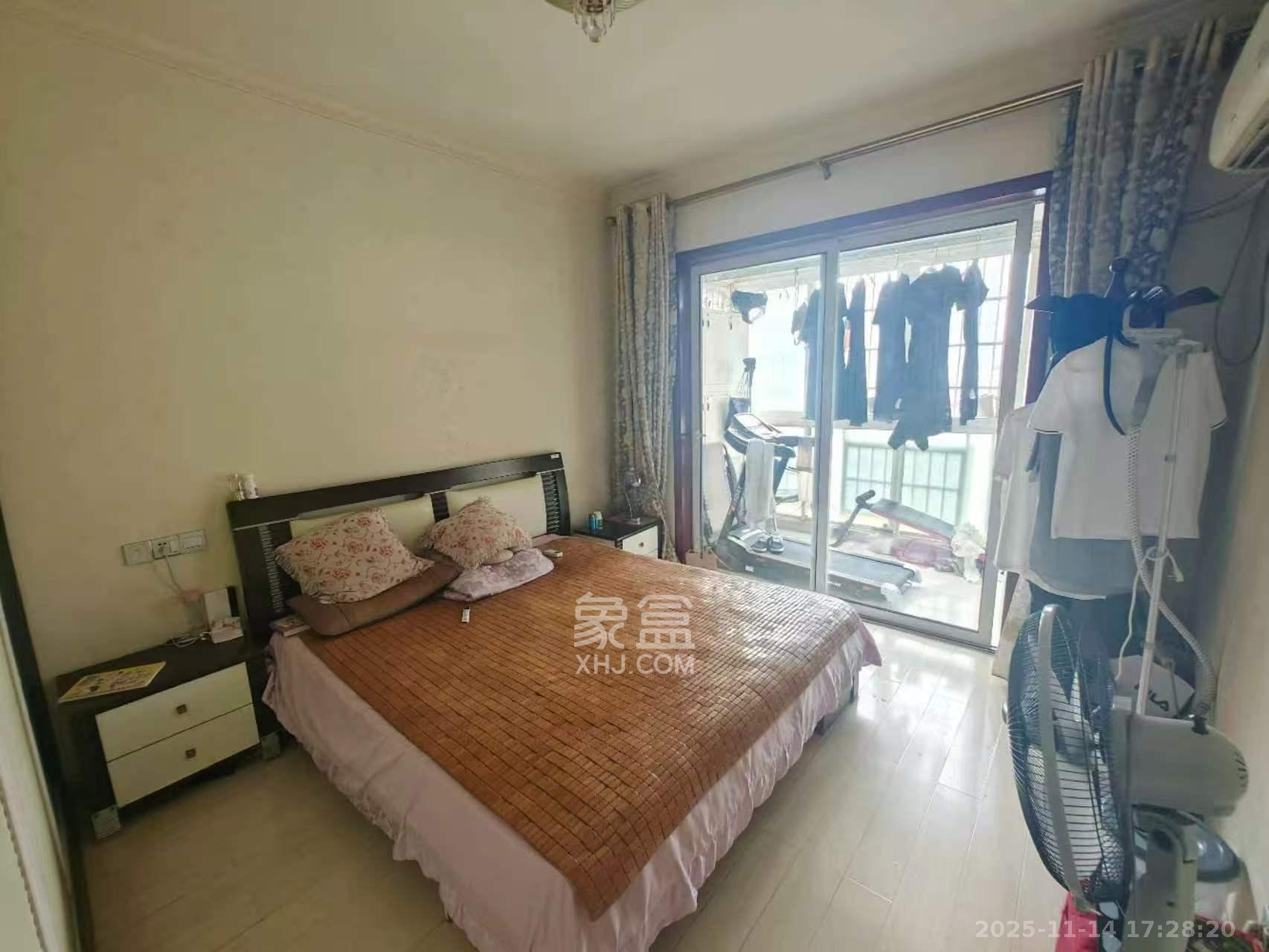 紫薇鑫园  4室2厅2卫    3000.0元/月室内图