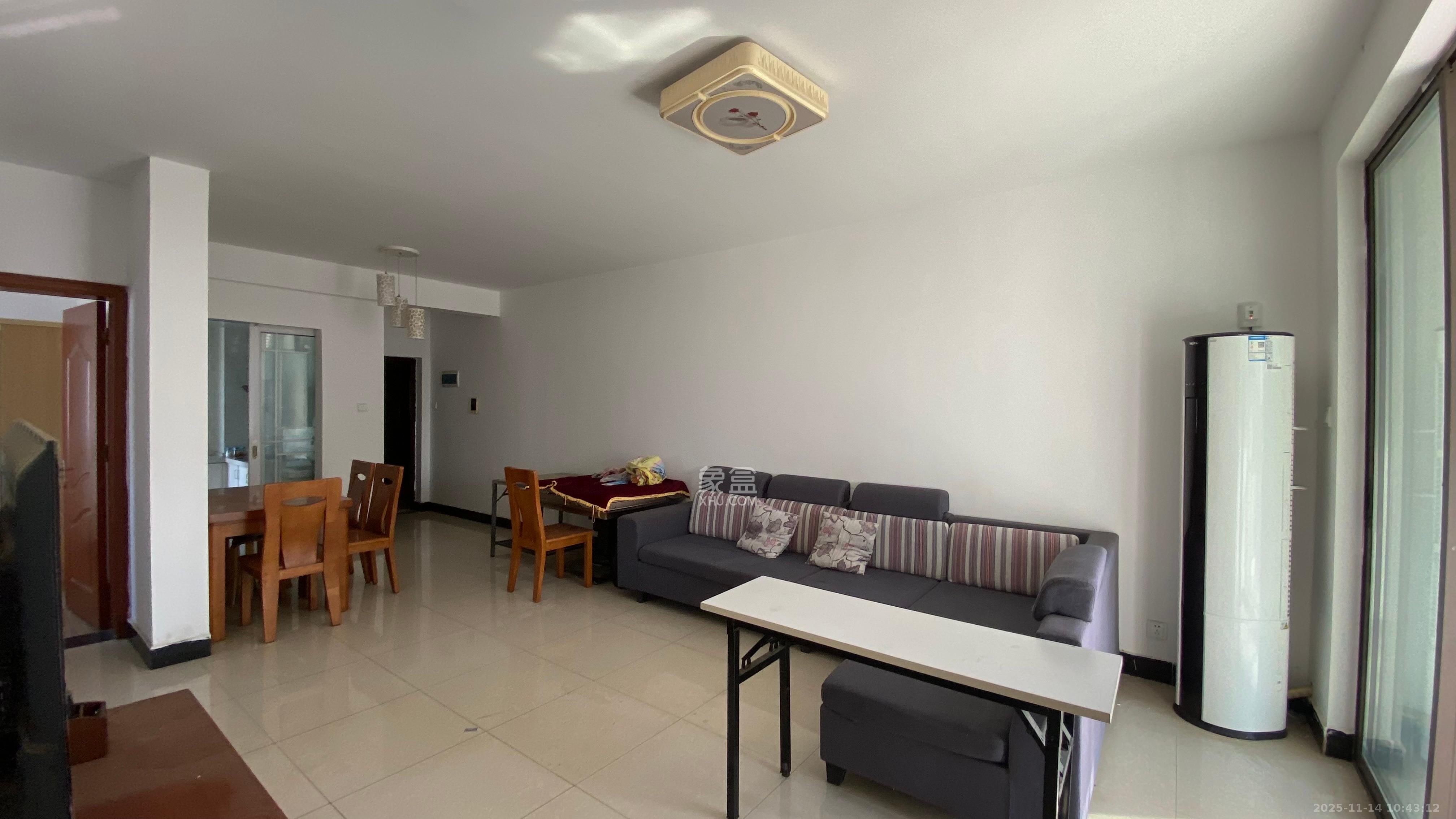 雨花公馆(紫苔名苑)  3室2厅2卫    2500.0元/月