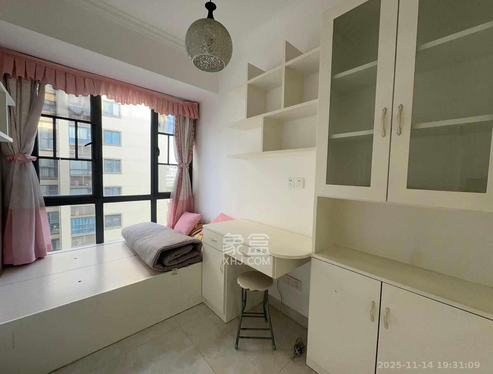 中建芙蓉工社  2室1厅1卫    1500.0元/月室内图