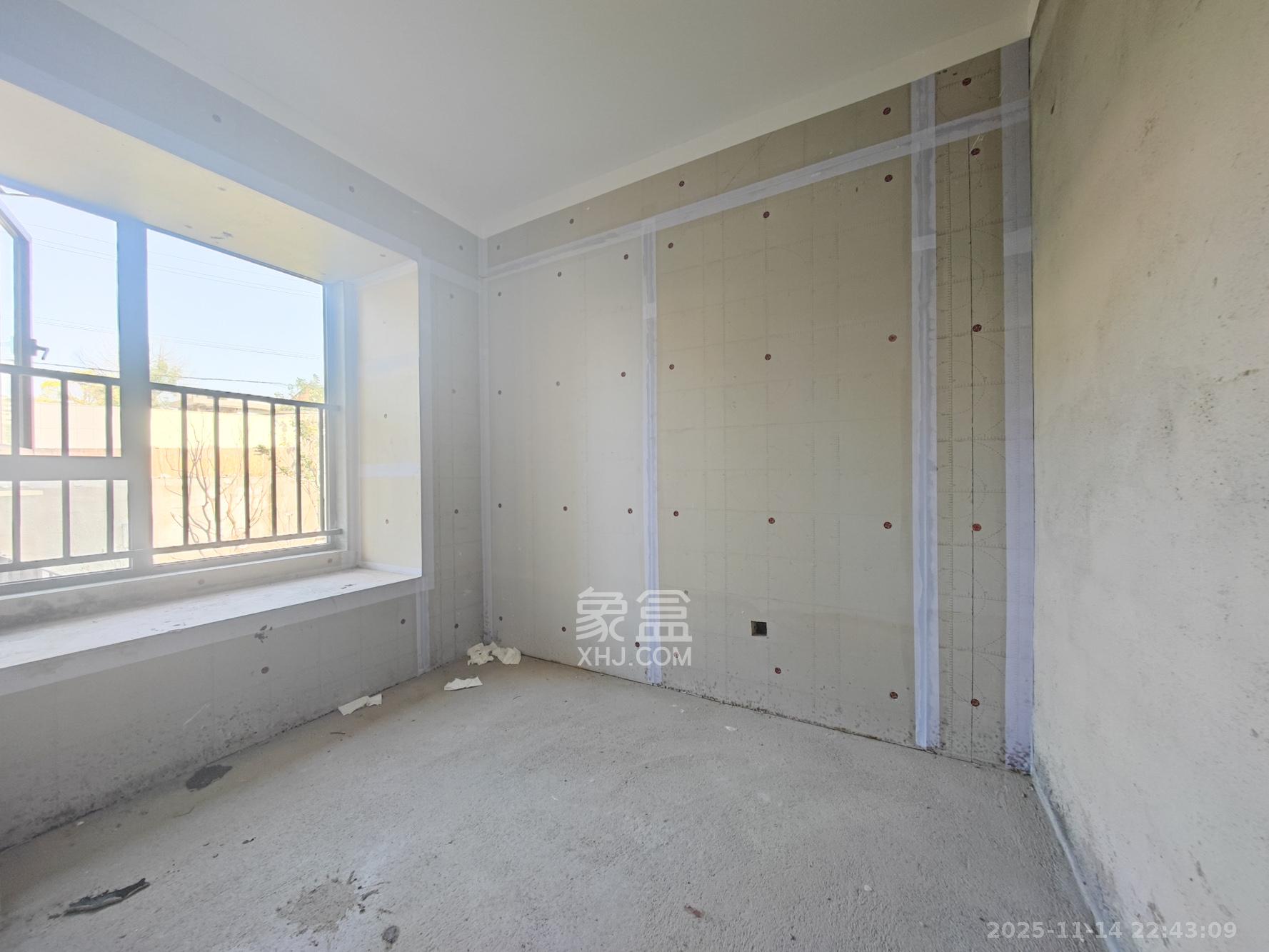 远洋红星天铂一期  1室0厅0卫    100.0万卧室