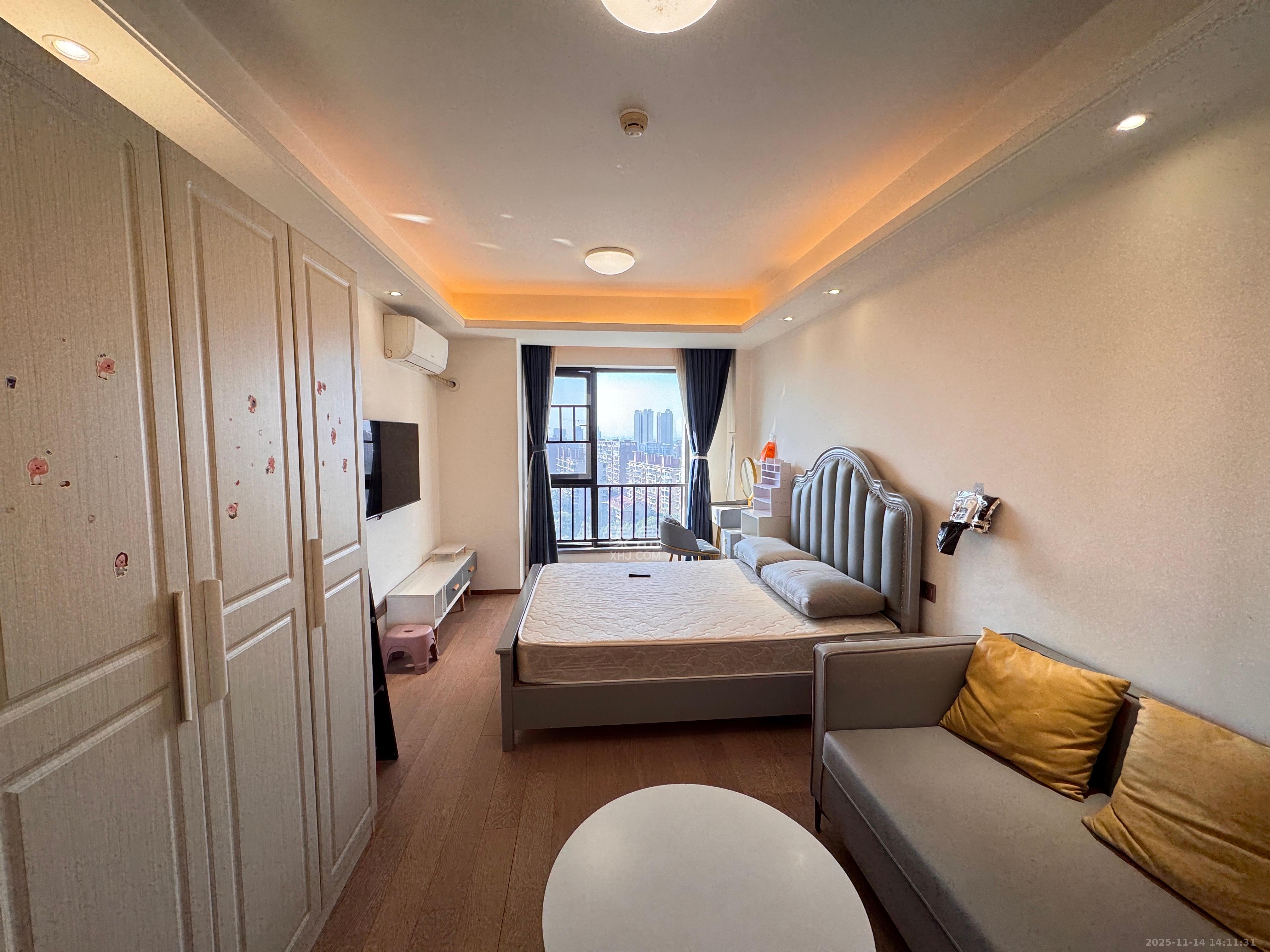 旭辉华宇南宸府 1室0厅0卫 1400.0元/月 旭辉华宇南宸府 1室0厅0卫 1400.0元/月室内图