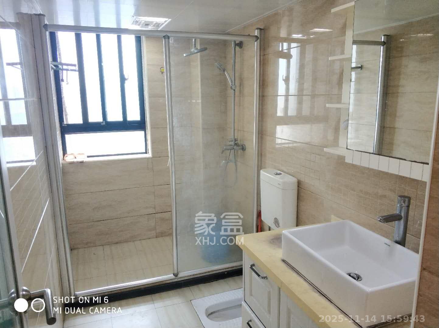 长大卧琥  3室2厅2卫    2700.0元/月室内图