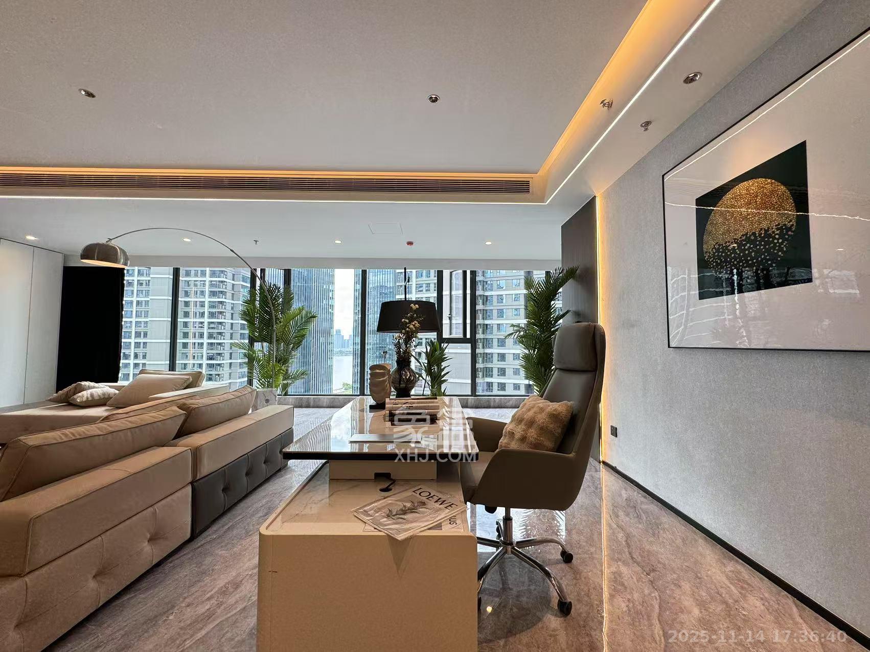 旭辉铂悦湘江  4室2厅4卫    16800.0元/月室内图