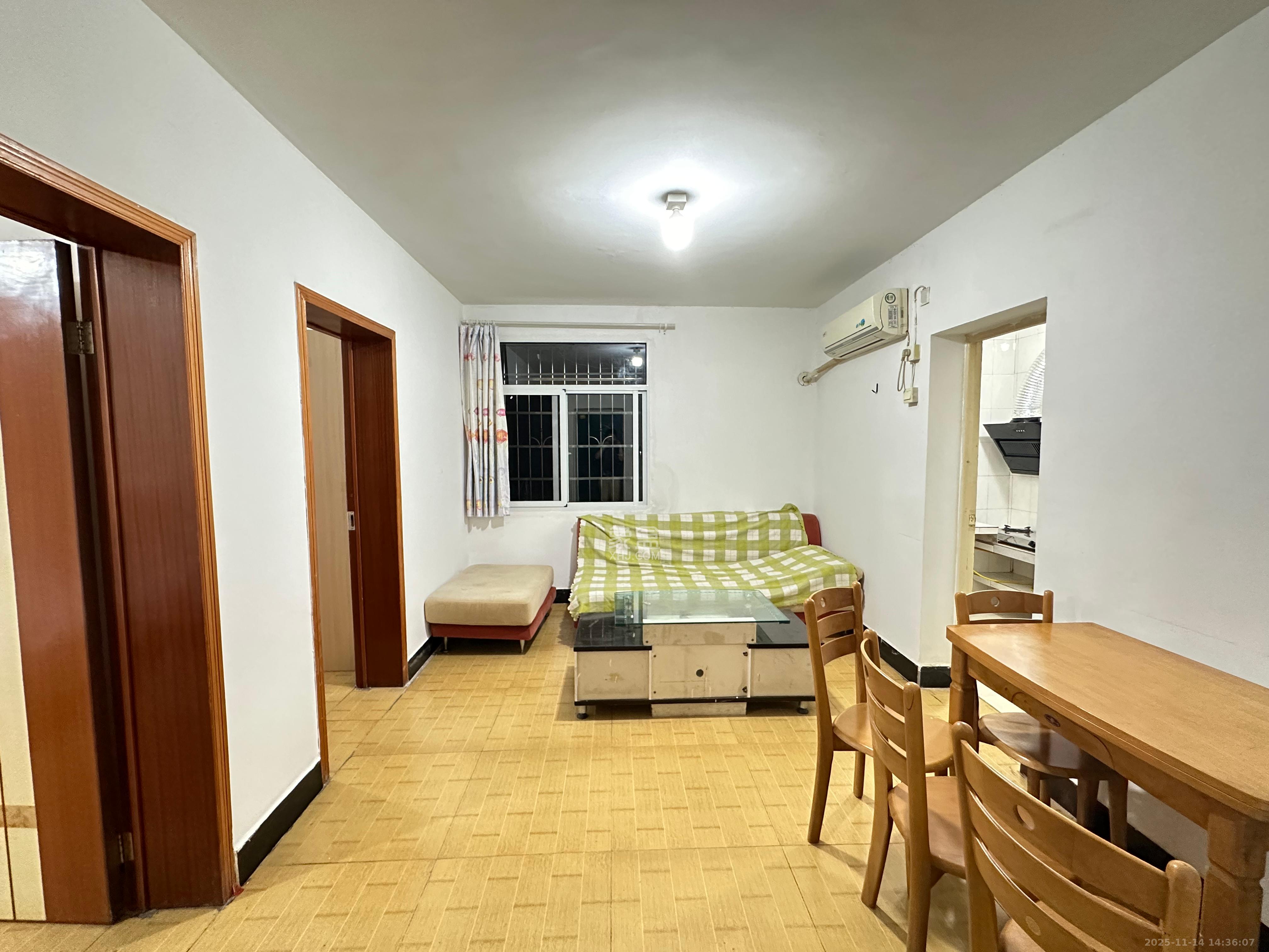 涂家冲社区（涂新小区、农商银行宿舍）  2室1厅1卫    1800.0元/月室内图1