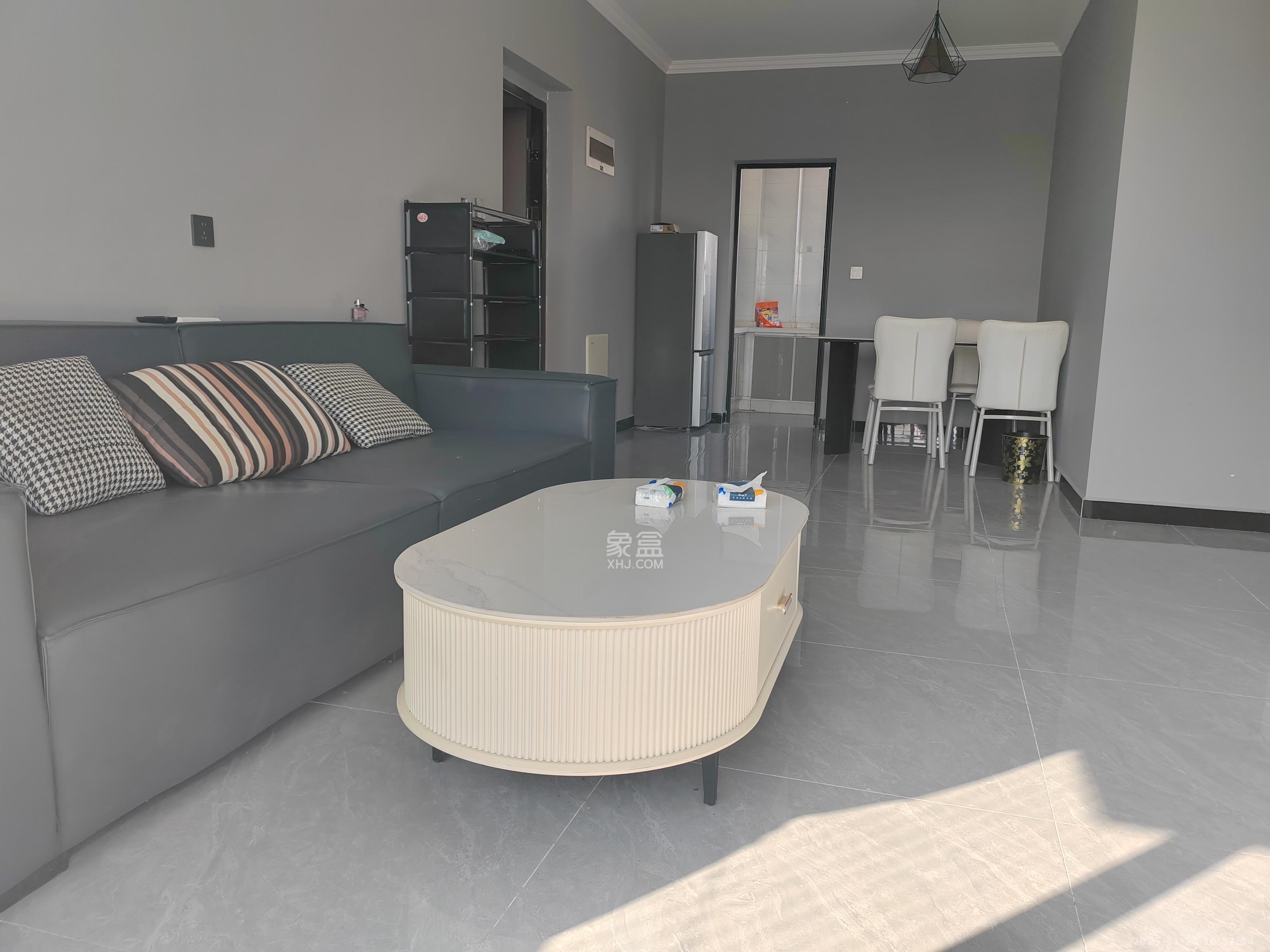 伊景园滨河苑 3室1厅1卫 2200.0元/月 伊景园滨河苑 3室1厅1卫 2200.0元/月室内图