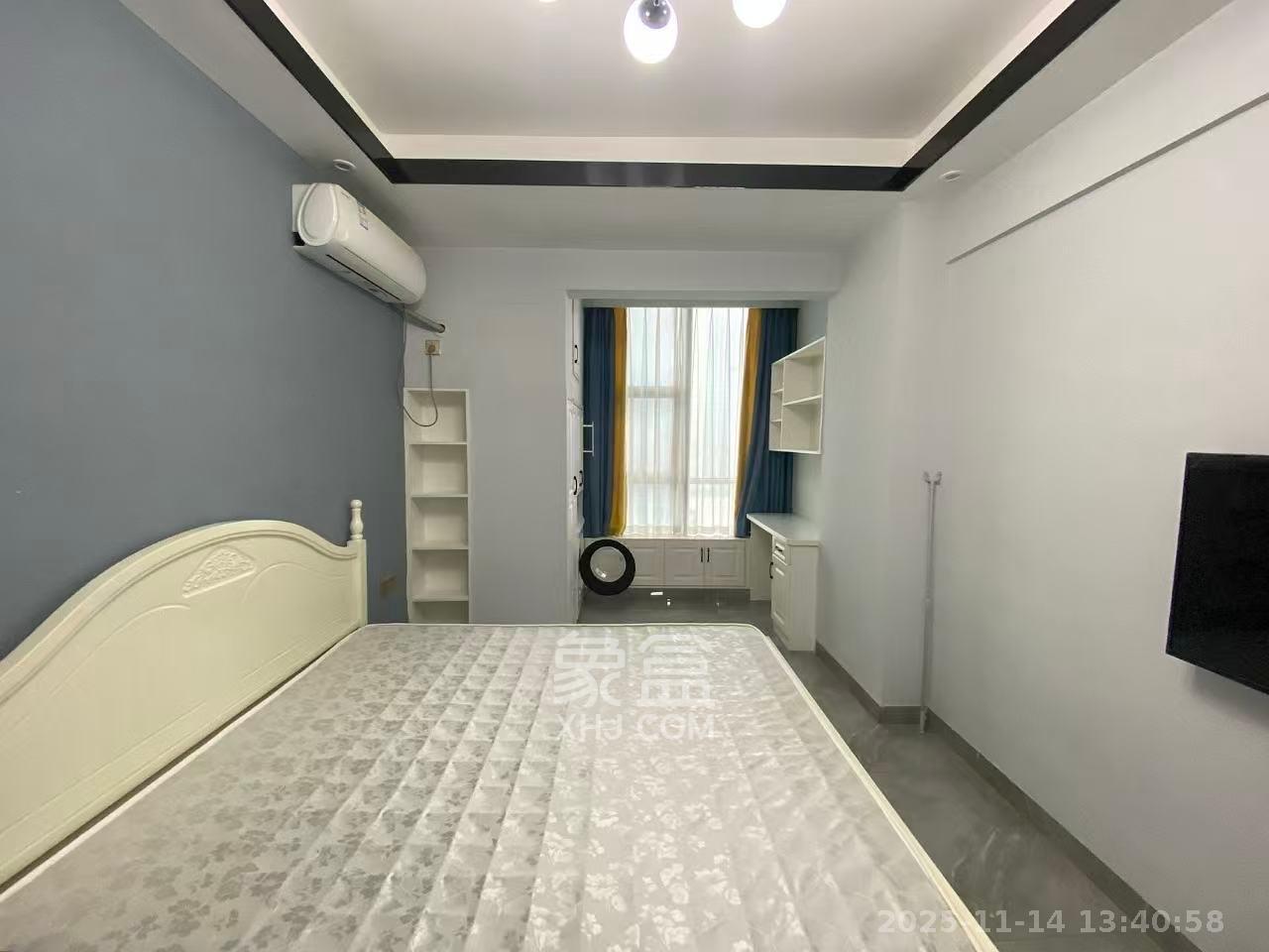 东盈商业广场（华泉城市广场）  1室1厅1卫    1600.0元/月