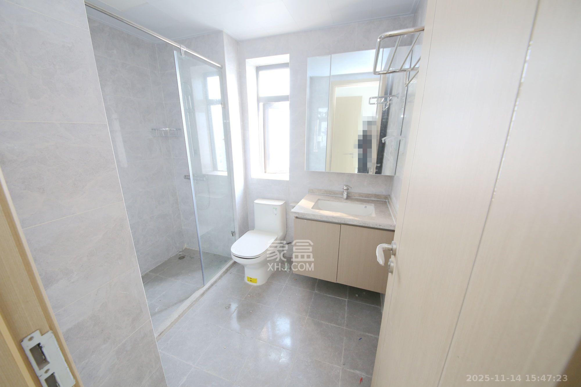 富力芙蓉新天地  4室2厅1卫    3500.0元/月室内图