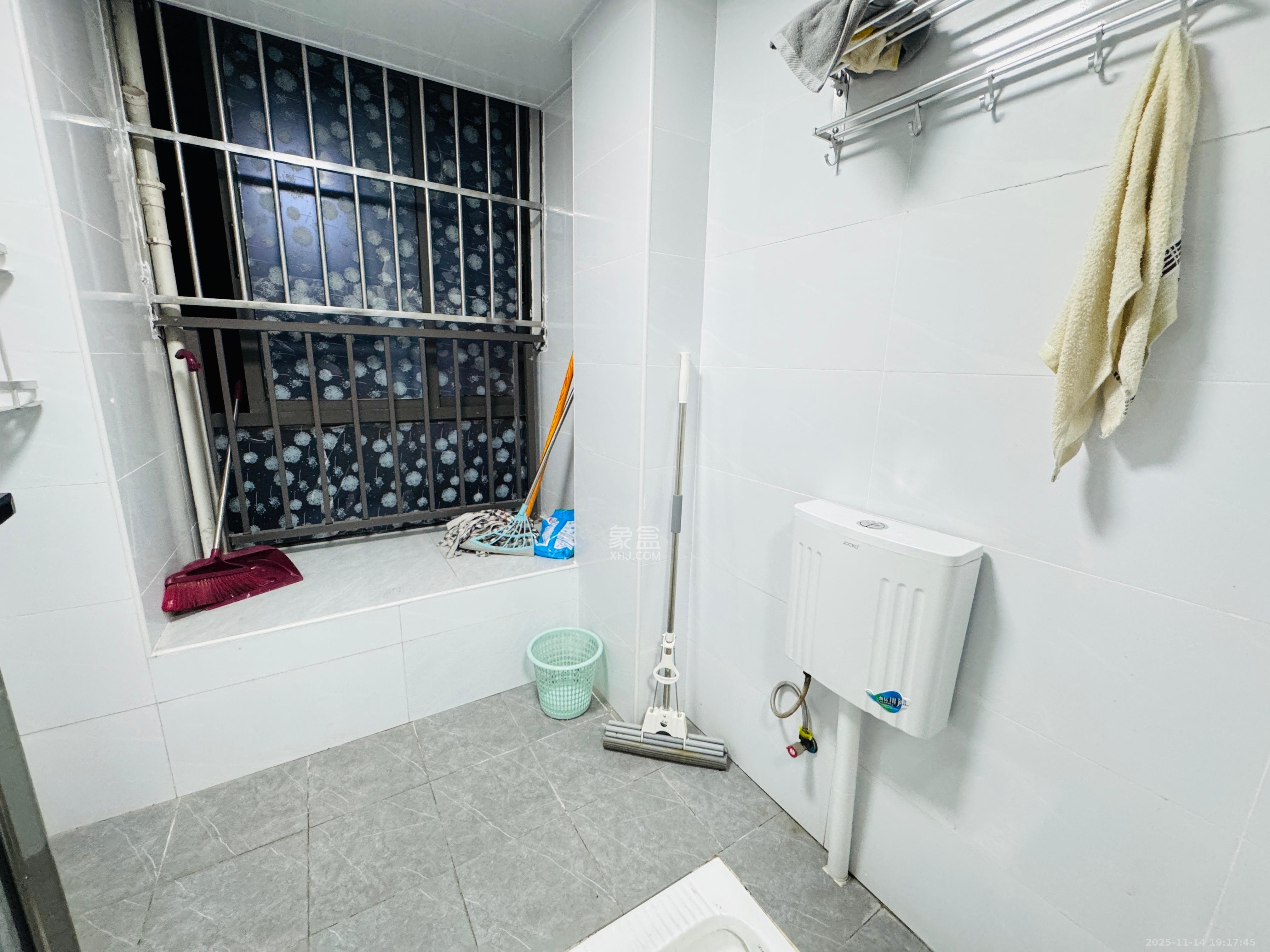 通用时代国际社区 4室2厅2卫 4800.0元/月 通用时代国际社区 4室2厅2卫 4800.0元/月室内图