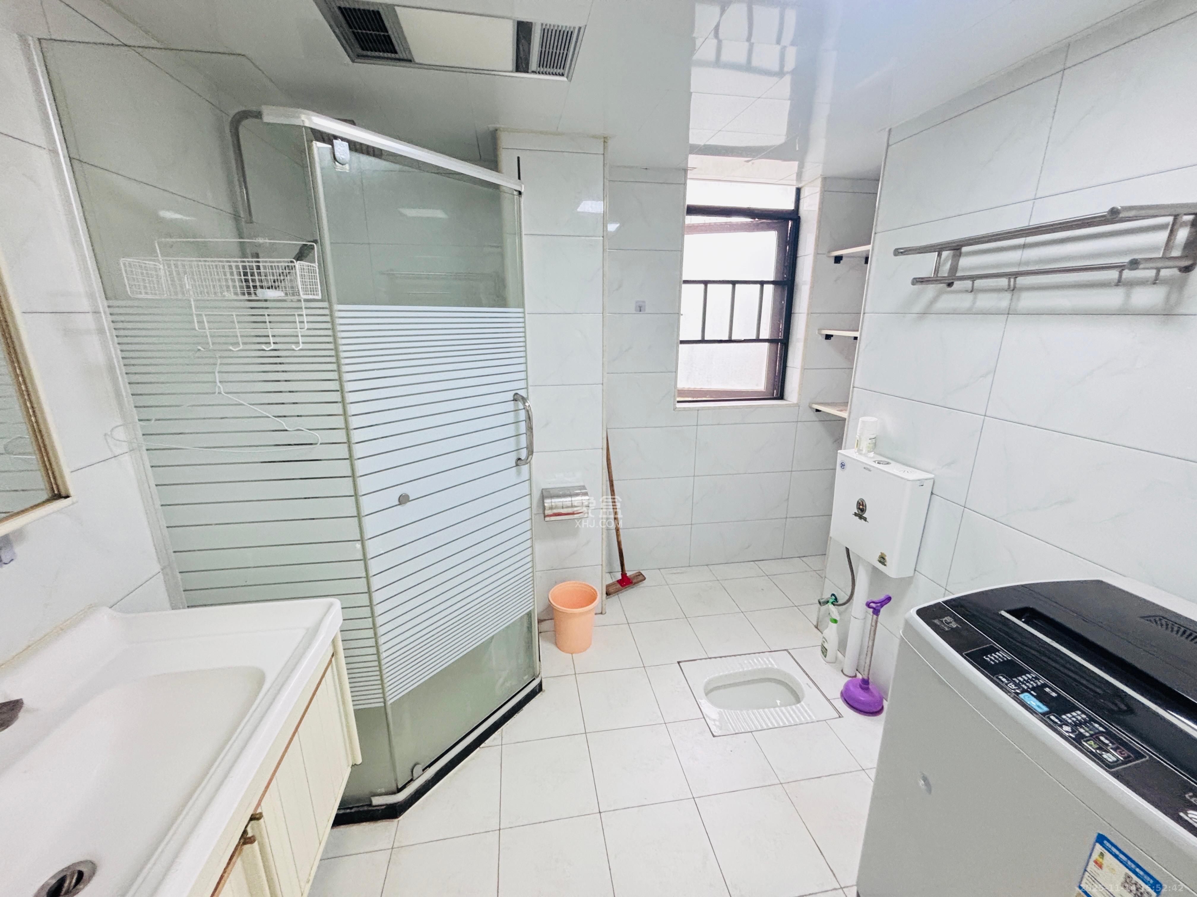 莲香园 2室1厅1卫 1800.0元/月 莲香园 2室1厅1卫 1800.0元/月室内图