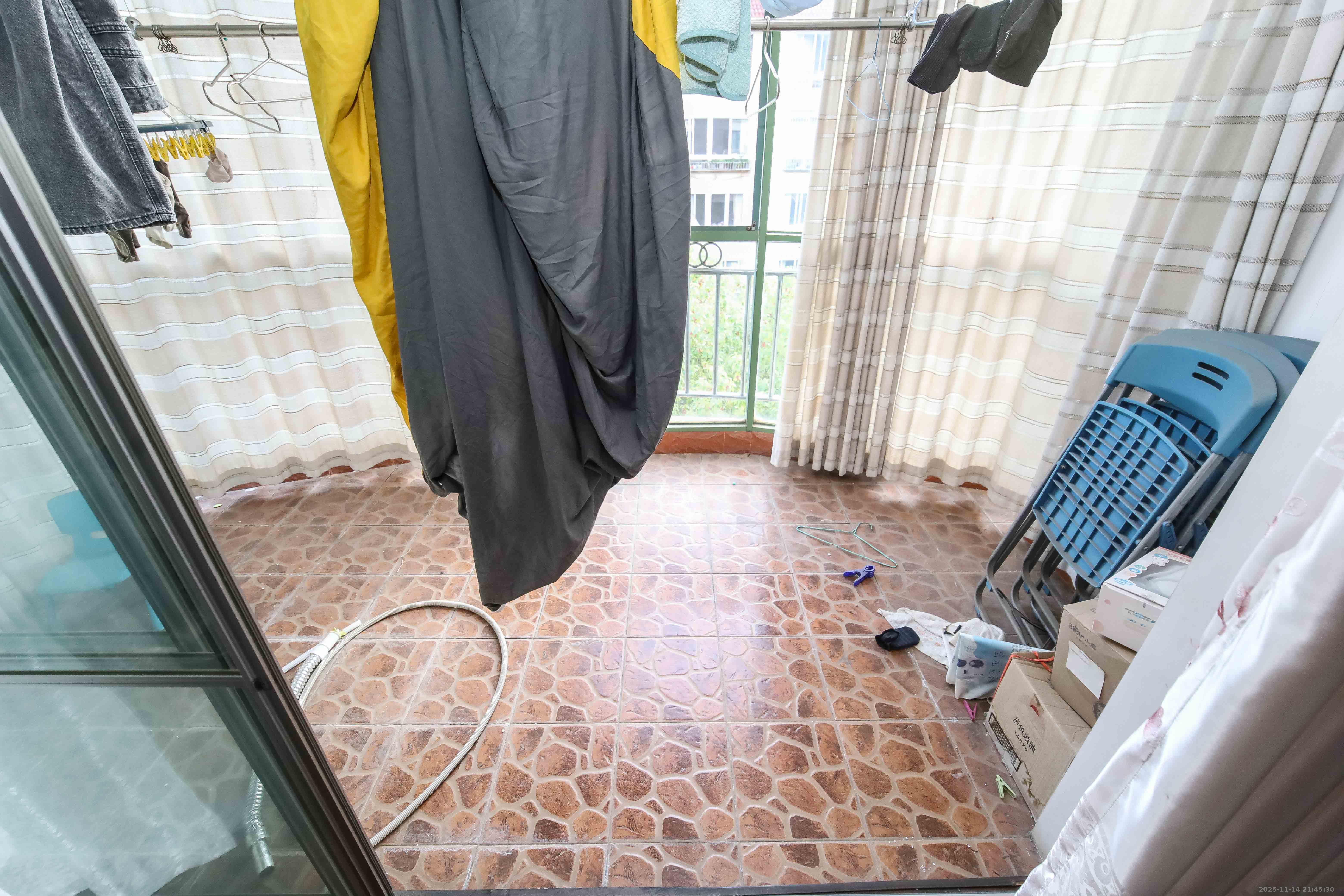 芙蓉苑 3室2厅1卫 61.6万 芙蓉苑 3室2厅1卫 61.6万阳台