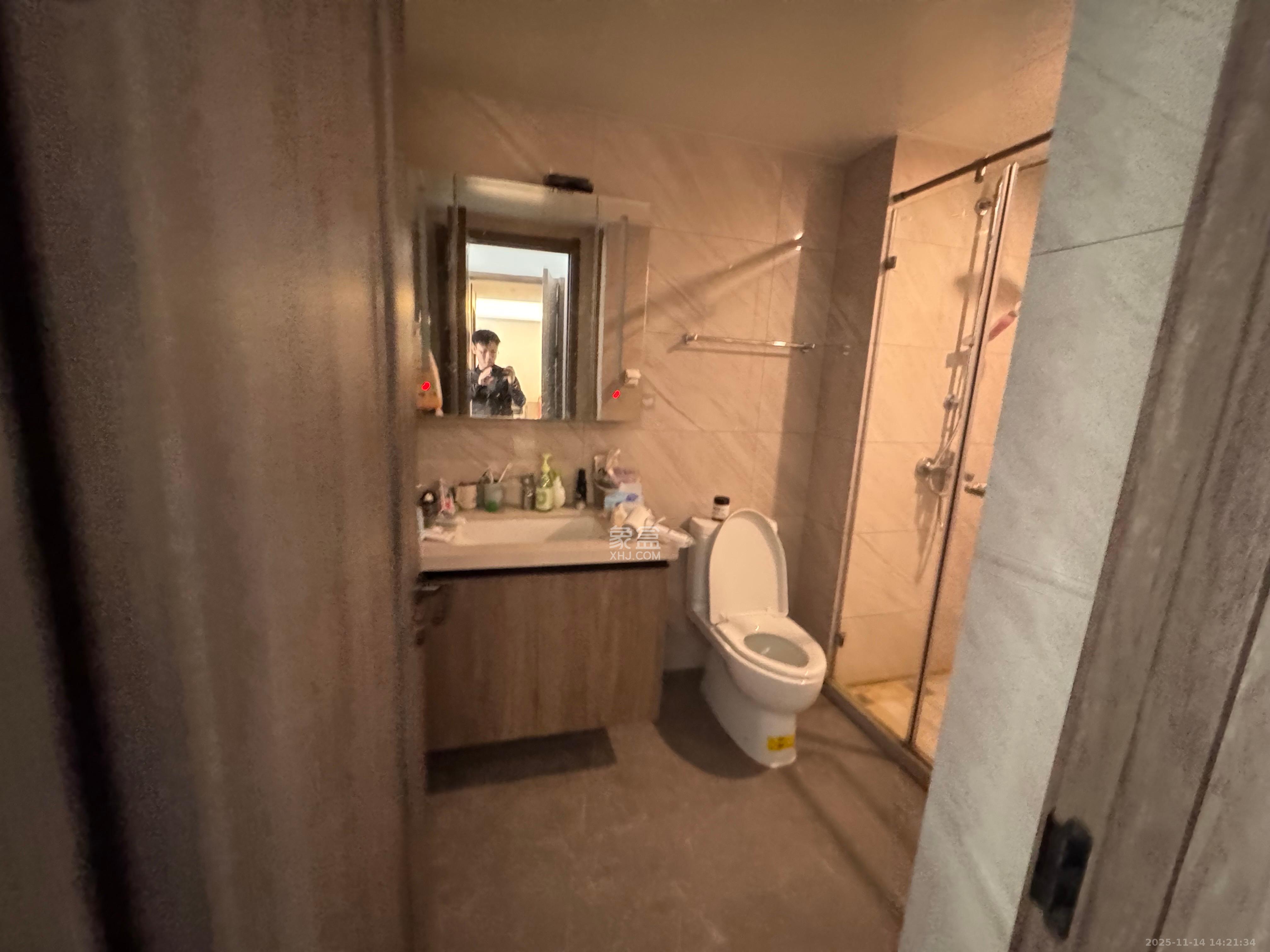 龙湖春江天玺 3室2厅2卫 4300.0元/月 龙湖春江天玺 3室2厅2卫 4300.0元/月室内图