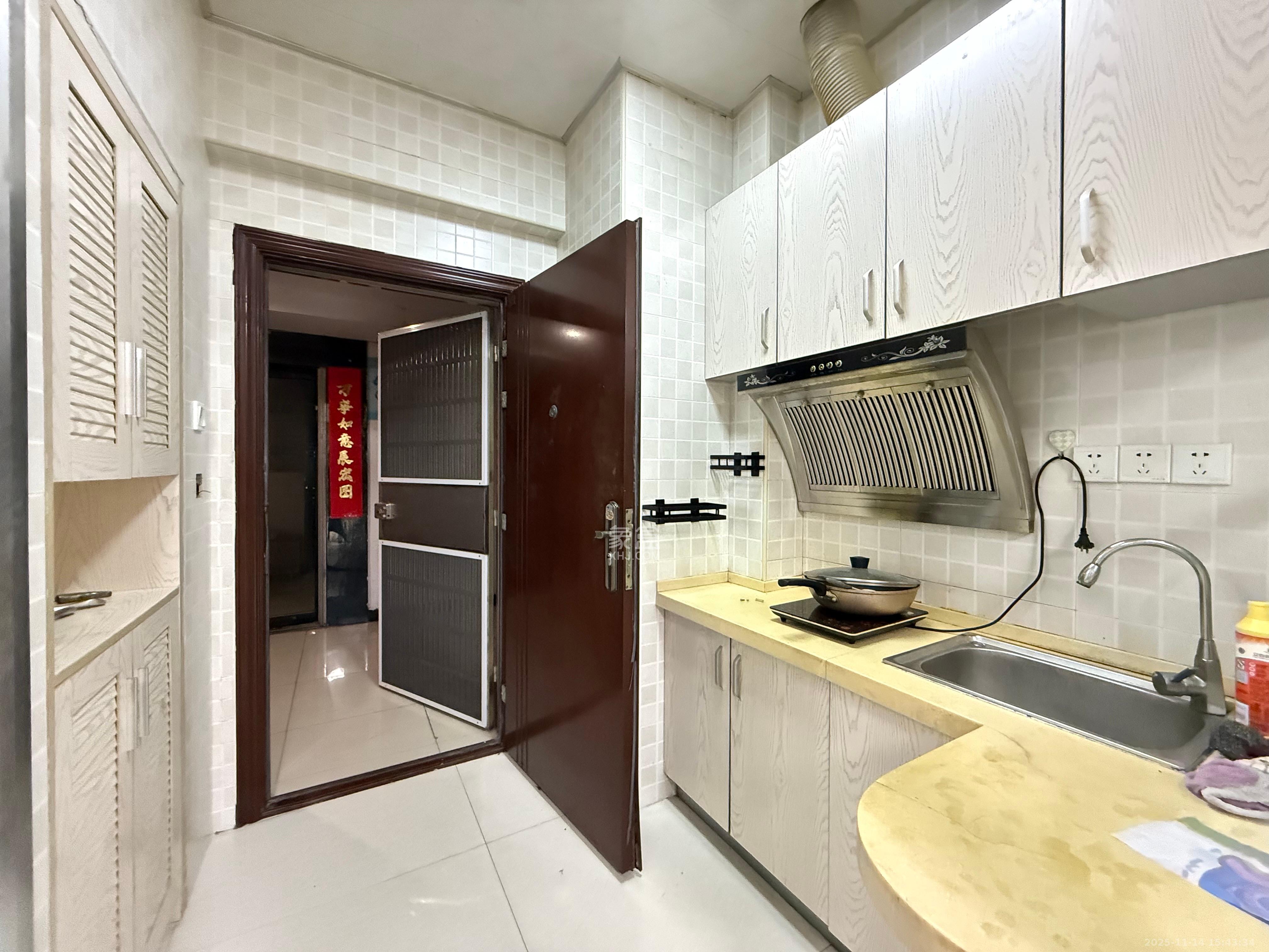 凯通国际城（凯通朝庭）  1室1厅1卫    1600.0元/月室内图