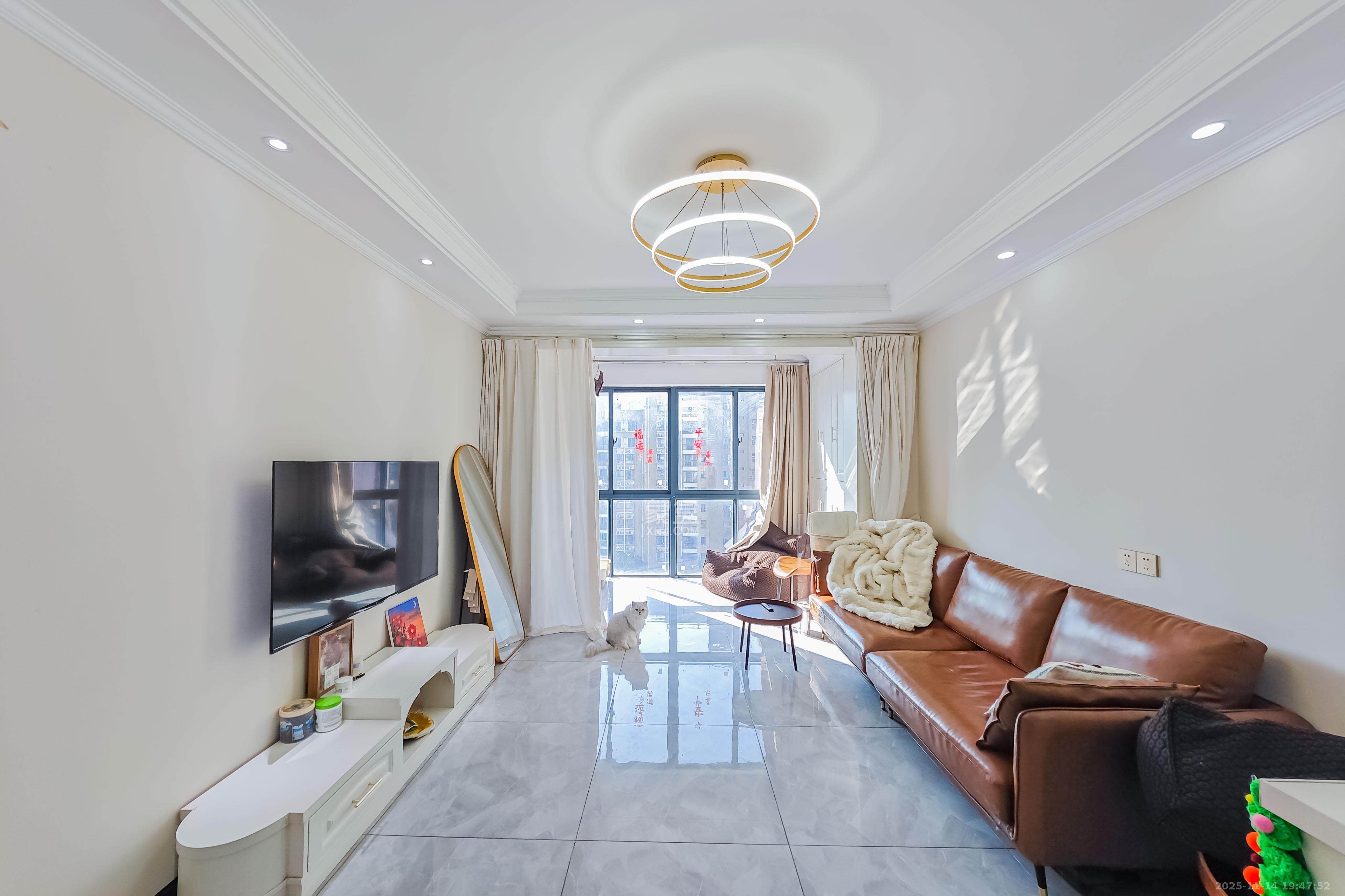 海拔东方  3室2厅1卫    82.0万