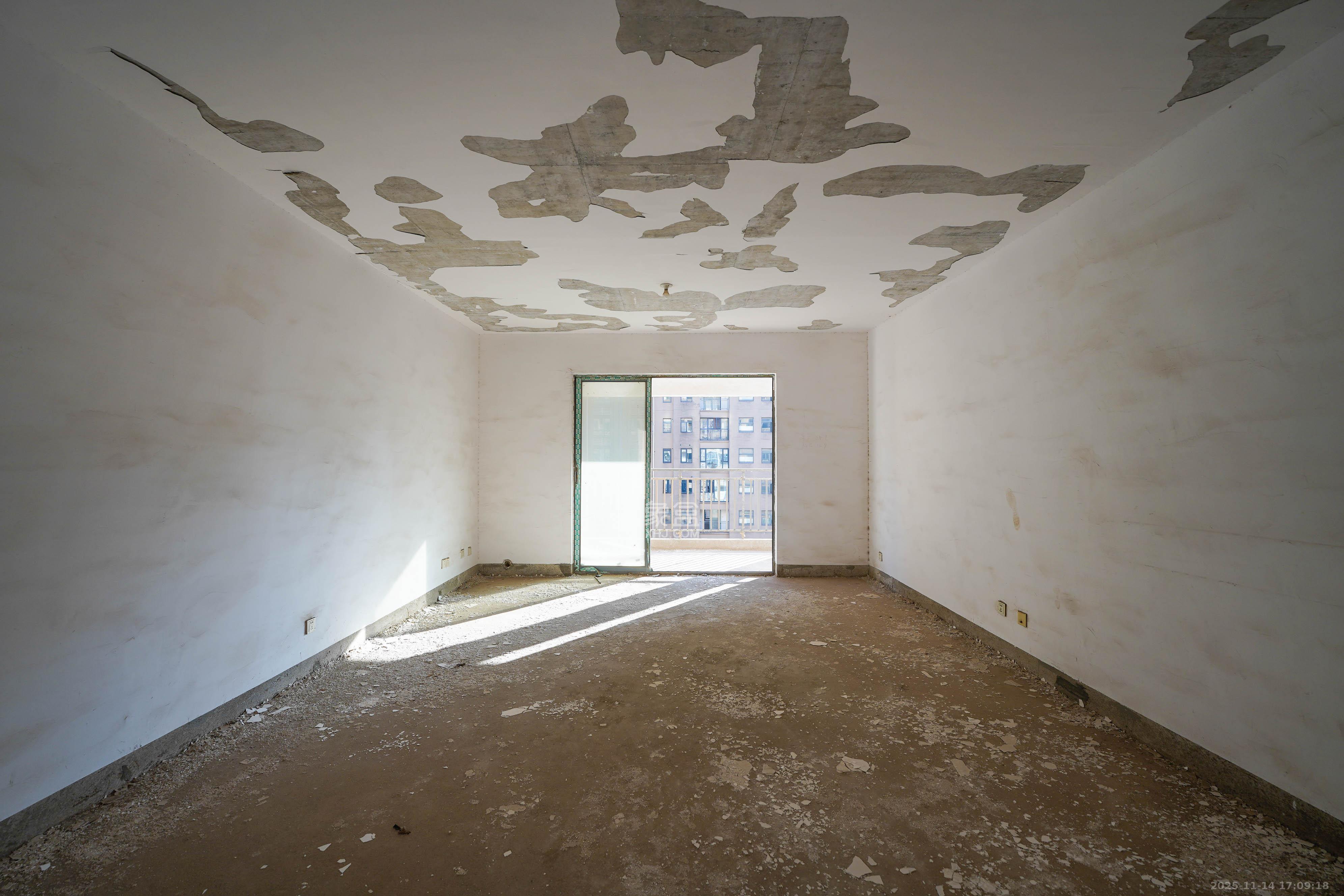 和美星城  4室2厅2卫    105.0万