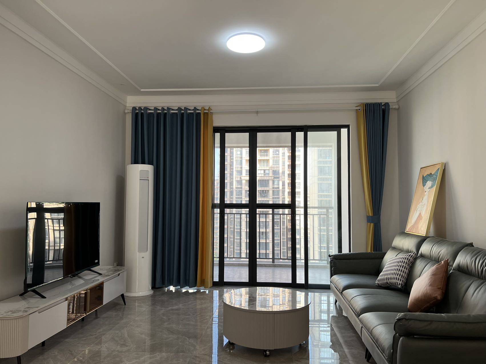 华府蓝湾  4室2厅2卫    3800.0元/月室内图