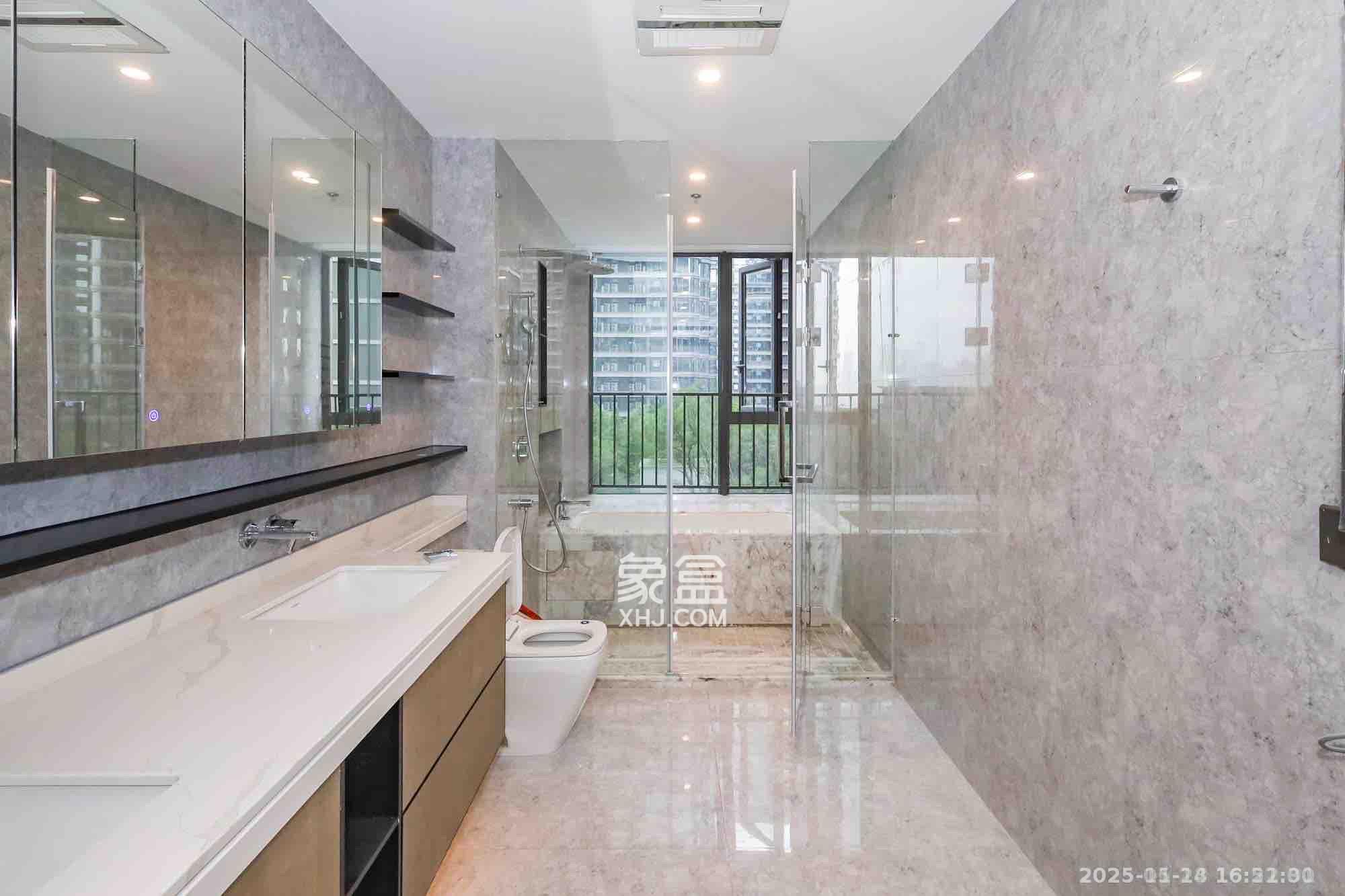 旭辉铂悦湘江 4室2厅3卫 16500.0元/月 旭辉铂悦湘江 4室2厅3卫 16500.0元/月室内图