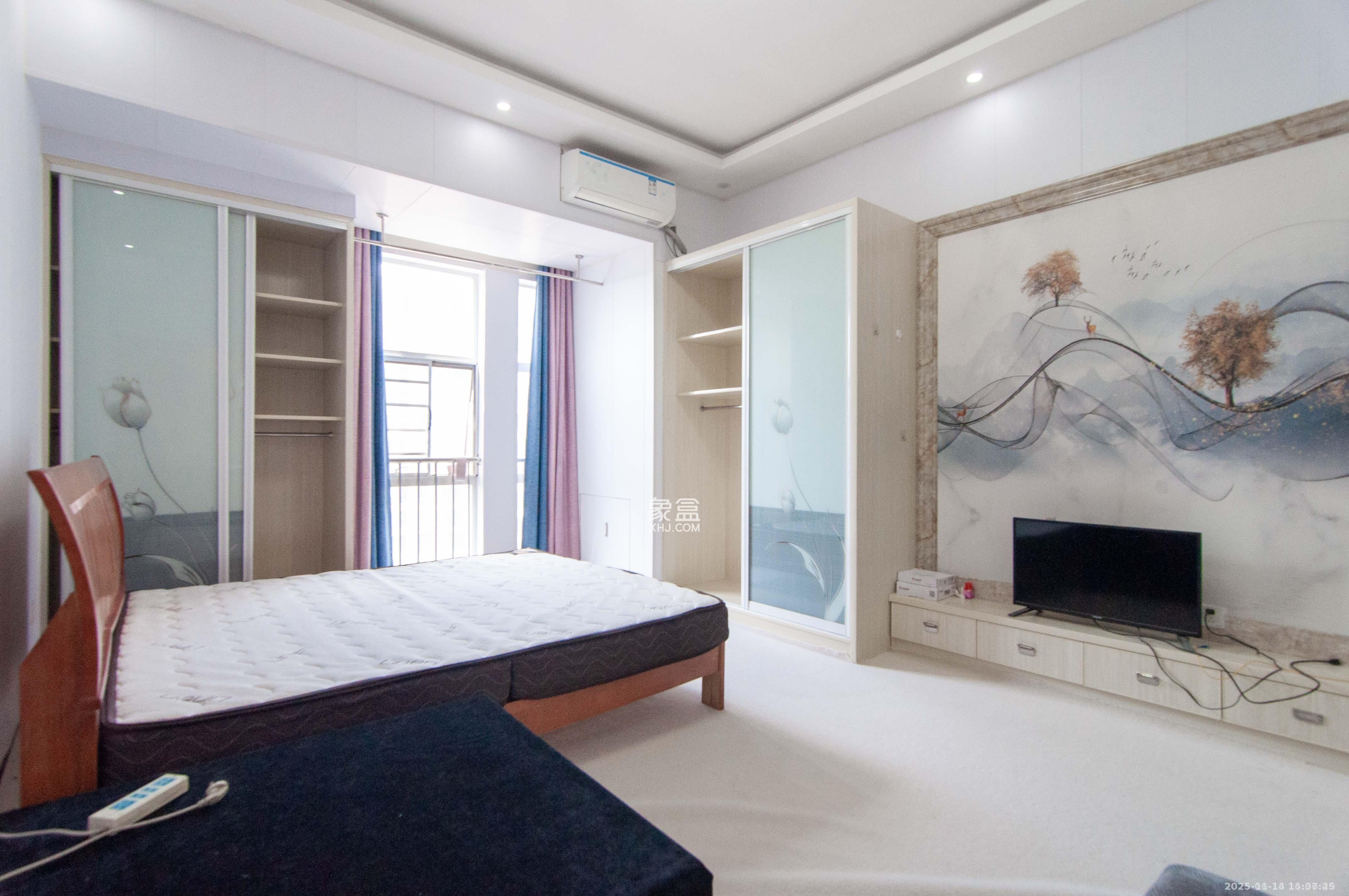 恒泰广场  1室1厅1卫    1500.0元/月室内图