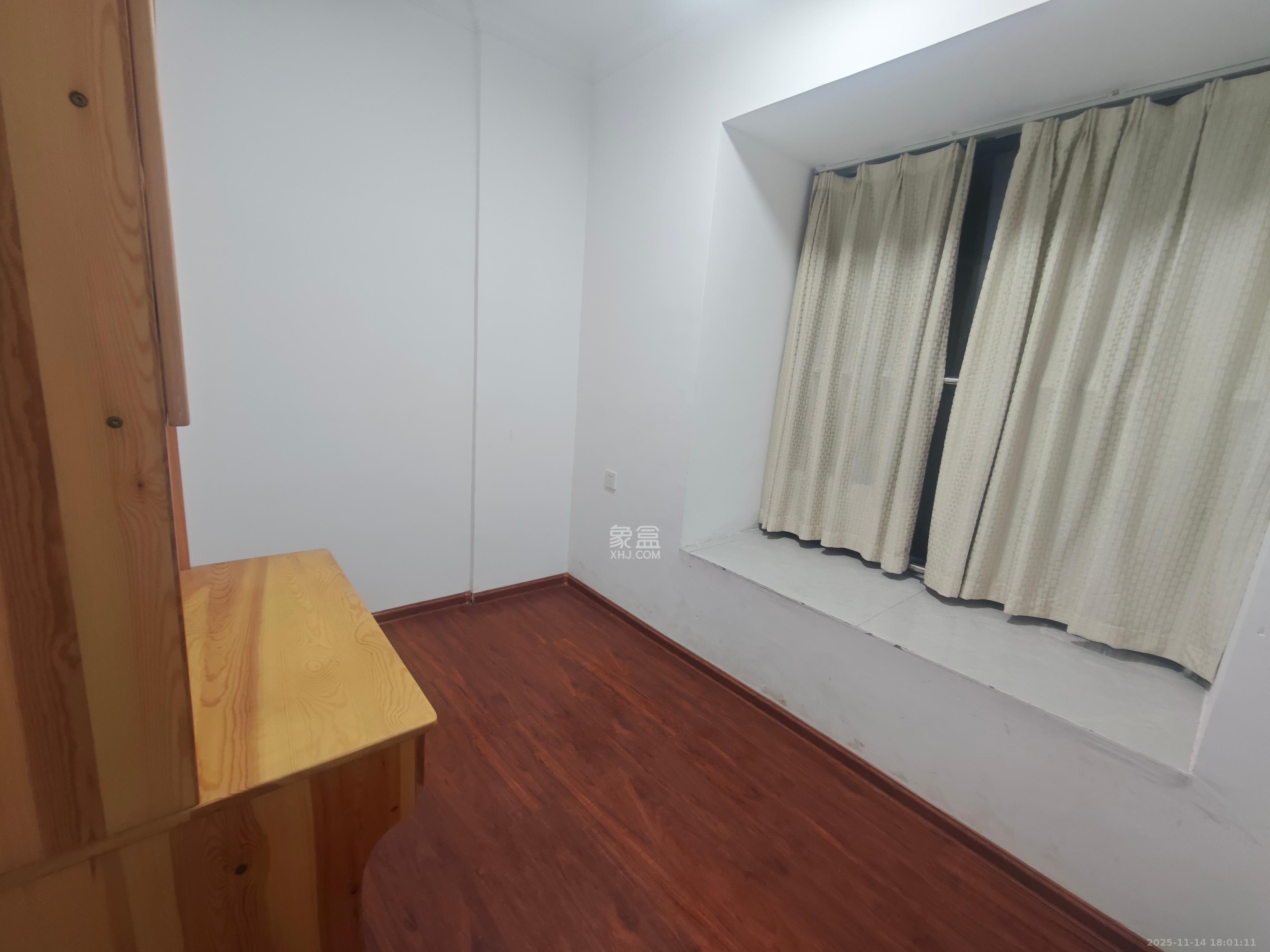 建发央著  3室2厅2卫    3380.0元/月室内图