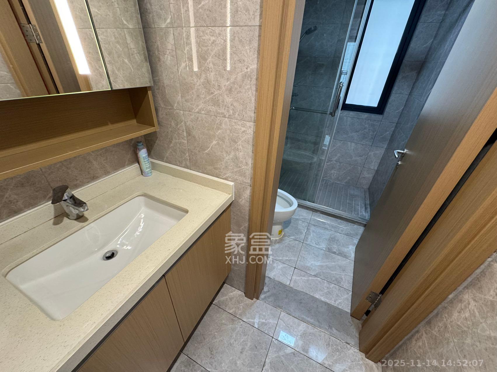 旭辉雨花郡  3室2厅2卫    3600.0元/月室内图