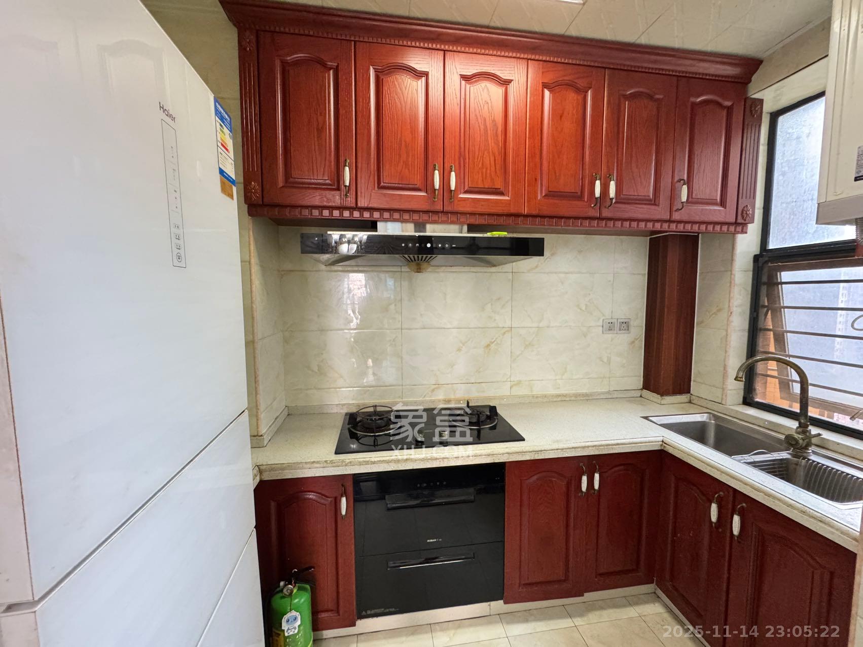 方略城市广场  3室2厅2卫    2200.0元/月室内图