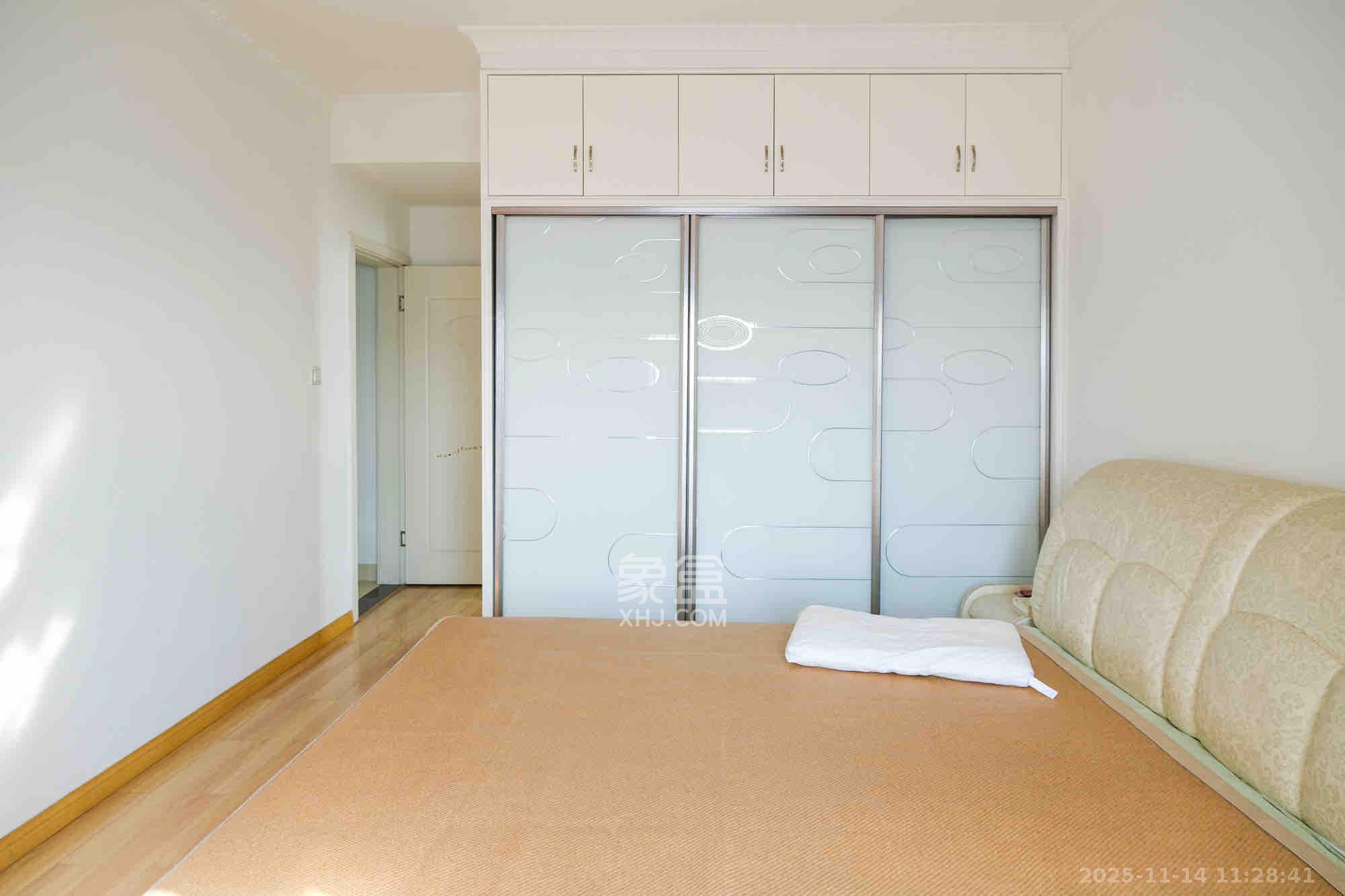 好望谷  3室2厅2卫    2000.0元/月室内图