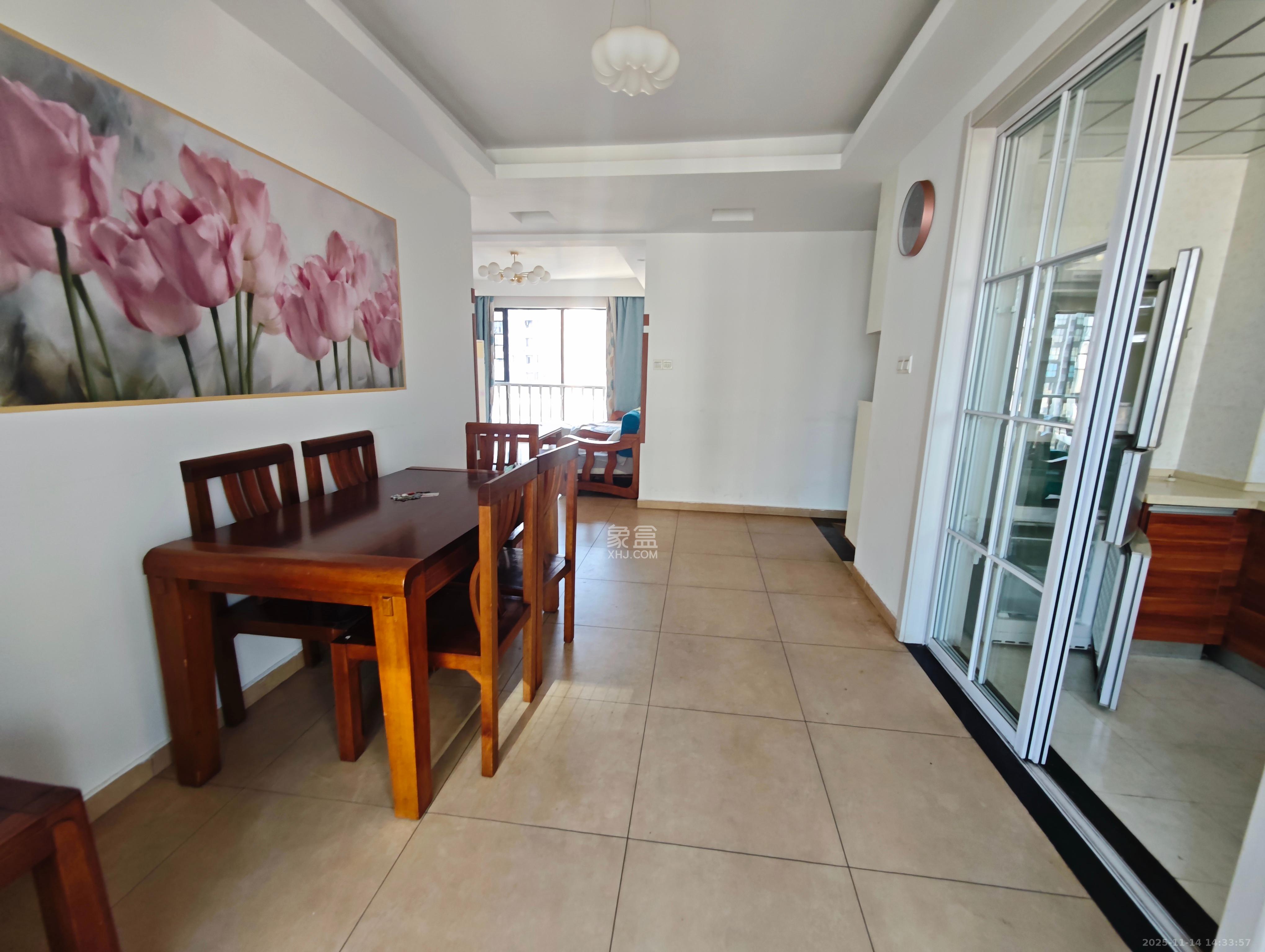 融科东南海 4室2厅2卫 3200.0元/月 融科东南海 4室2厅2卫 3200.0元/月室内图