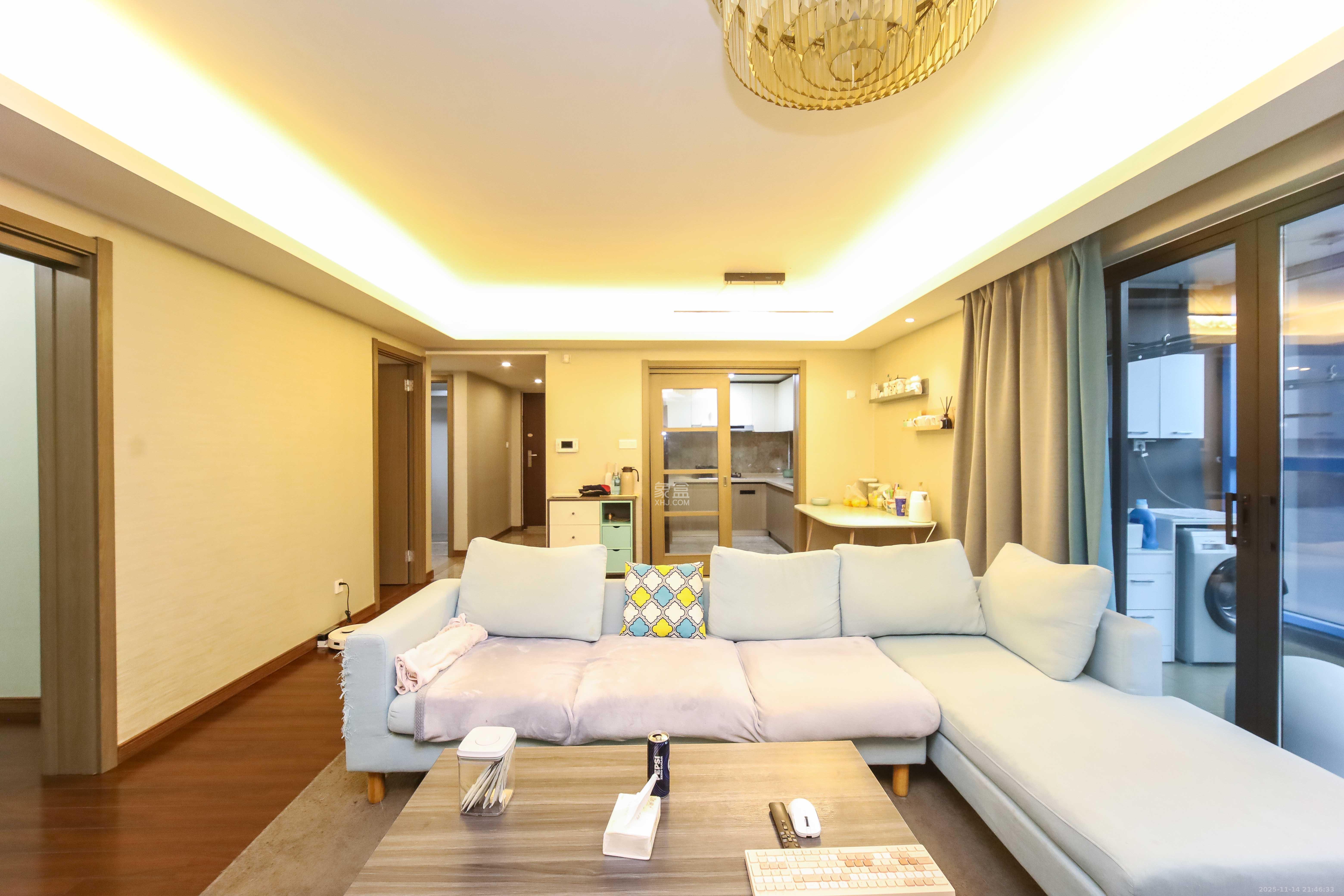 万科金域蓝湾  4室2厅2卫    185.0万