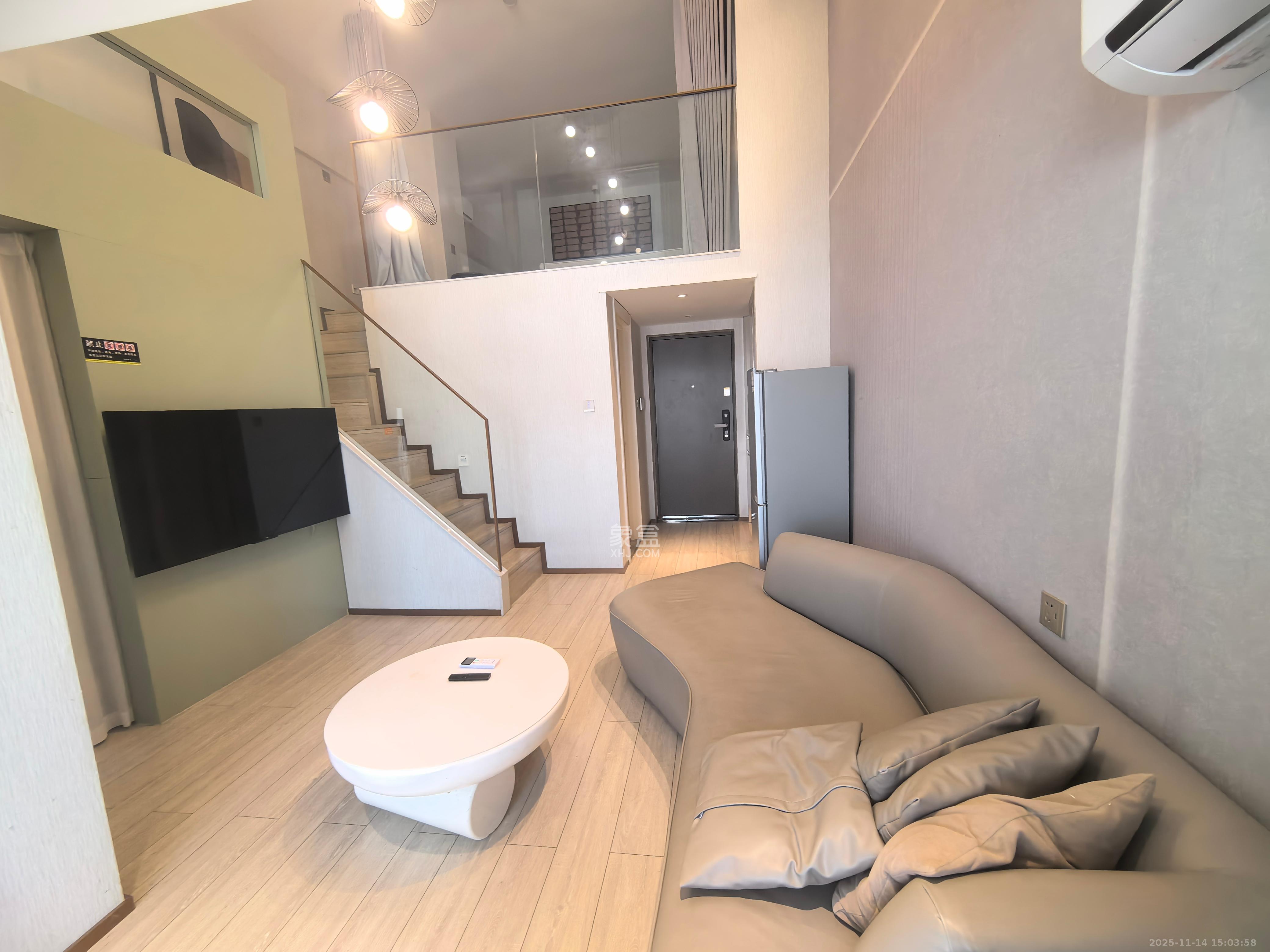 华远华时代  2室2厅1卫    2900.0元/月室内图